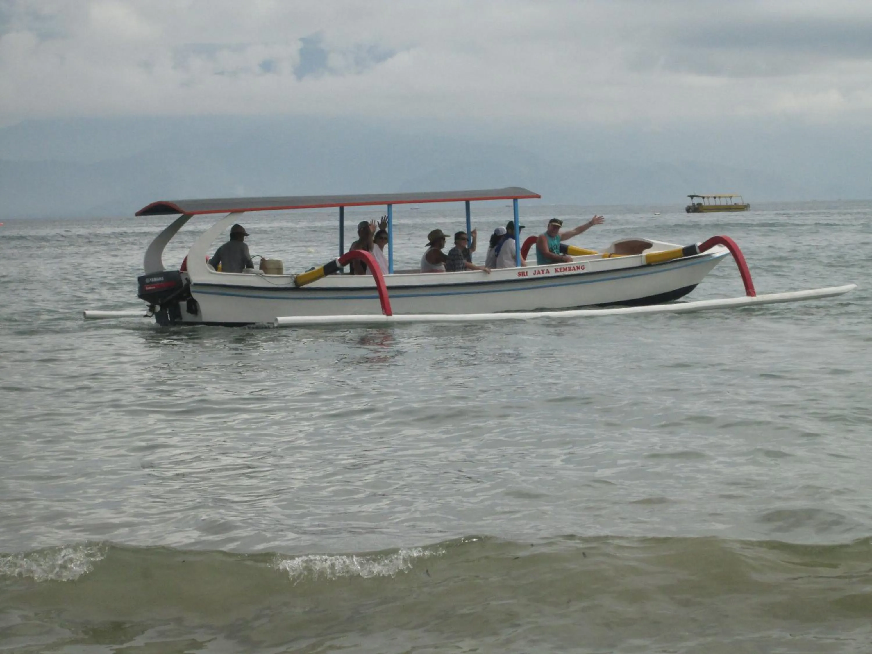 group of guests in Dinatah Lembongan Villas