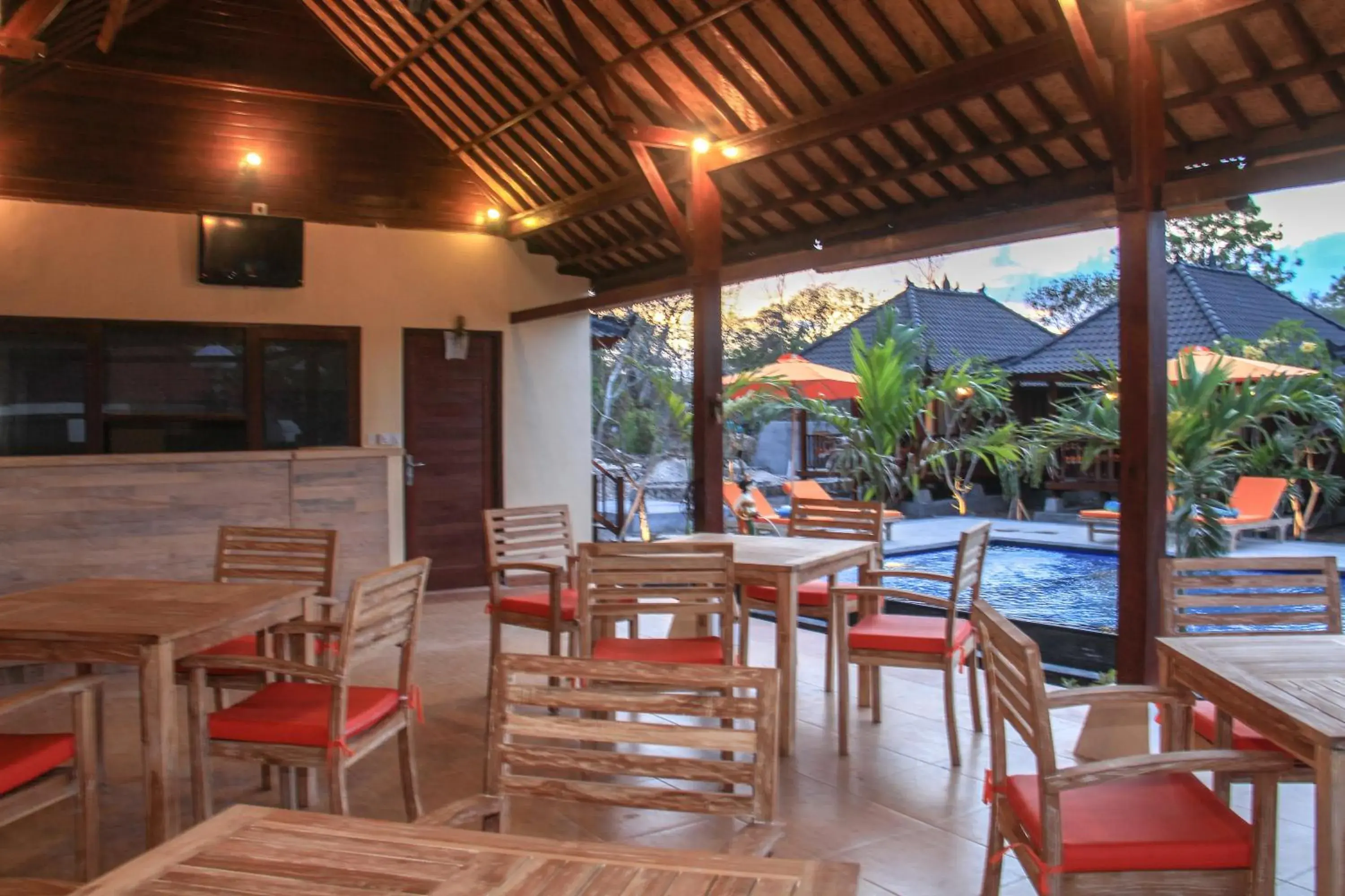 Restaurant/places to eat in Dinatah Lembongan Villas Restaurant/places to eat in Dinatah Lembongan Villas