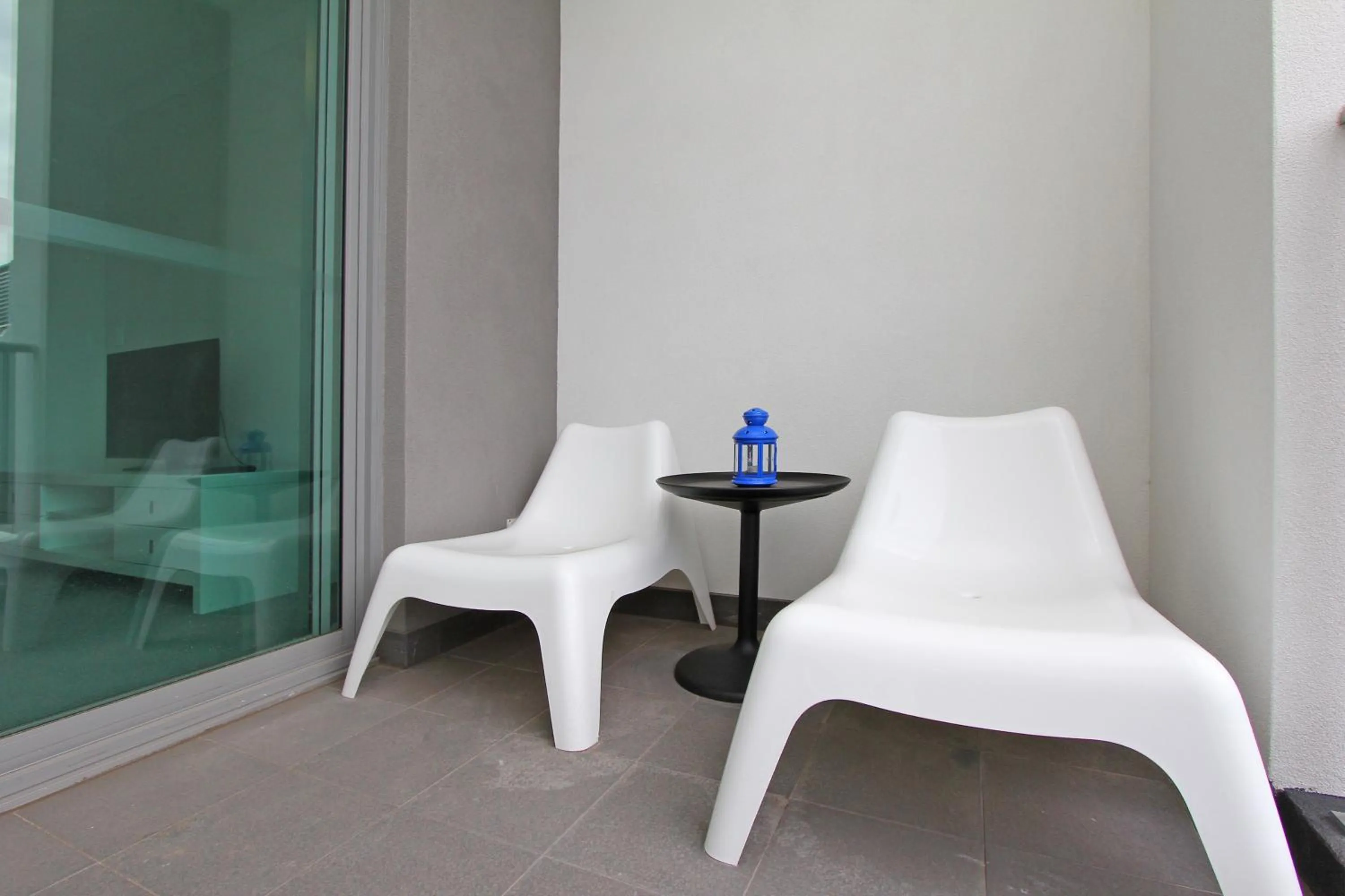 Balcony/Terrace in 188 Apartments