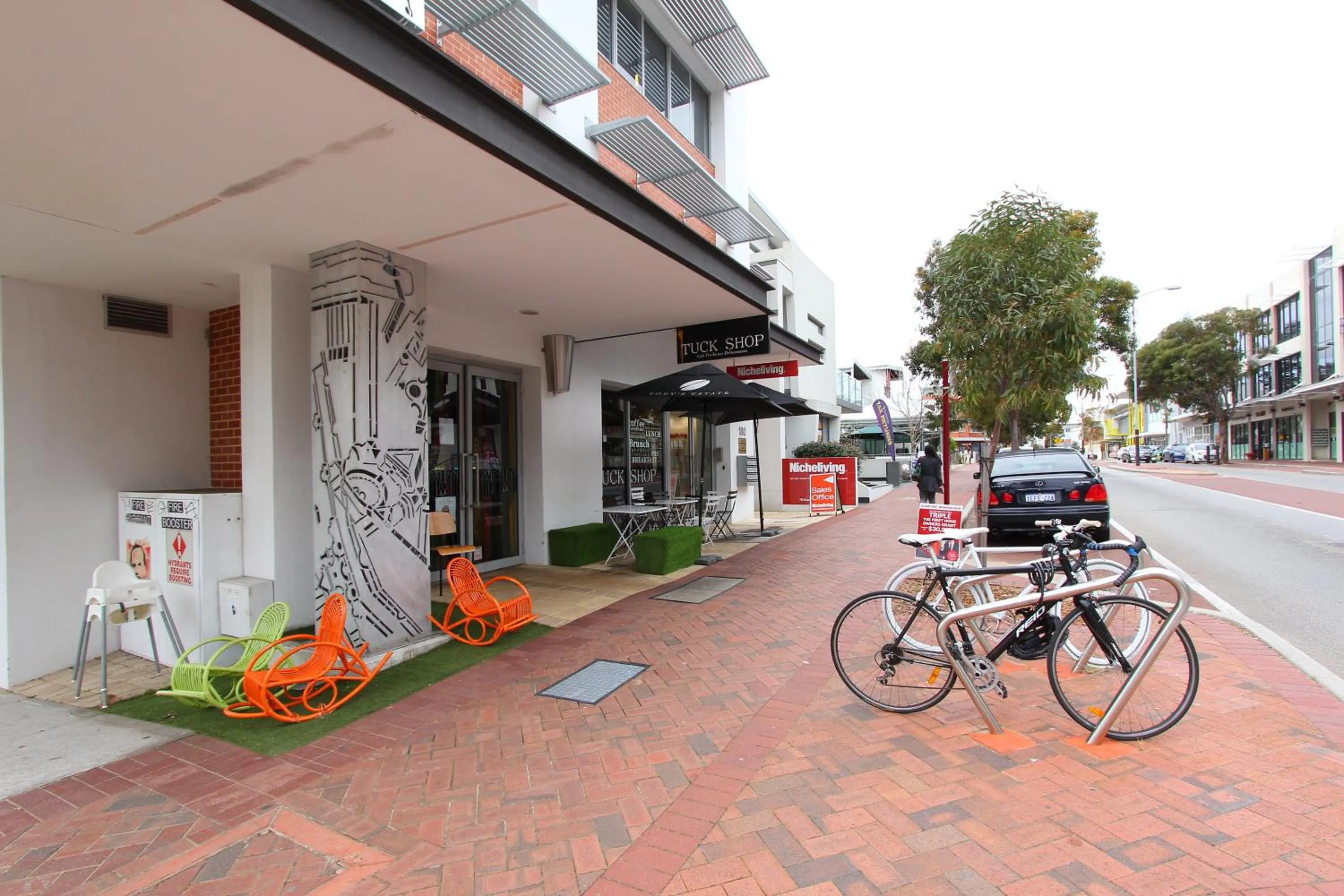 Facade/entrance in 188 Apartments