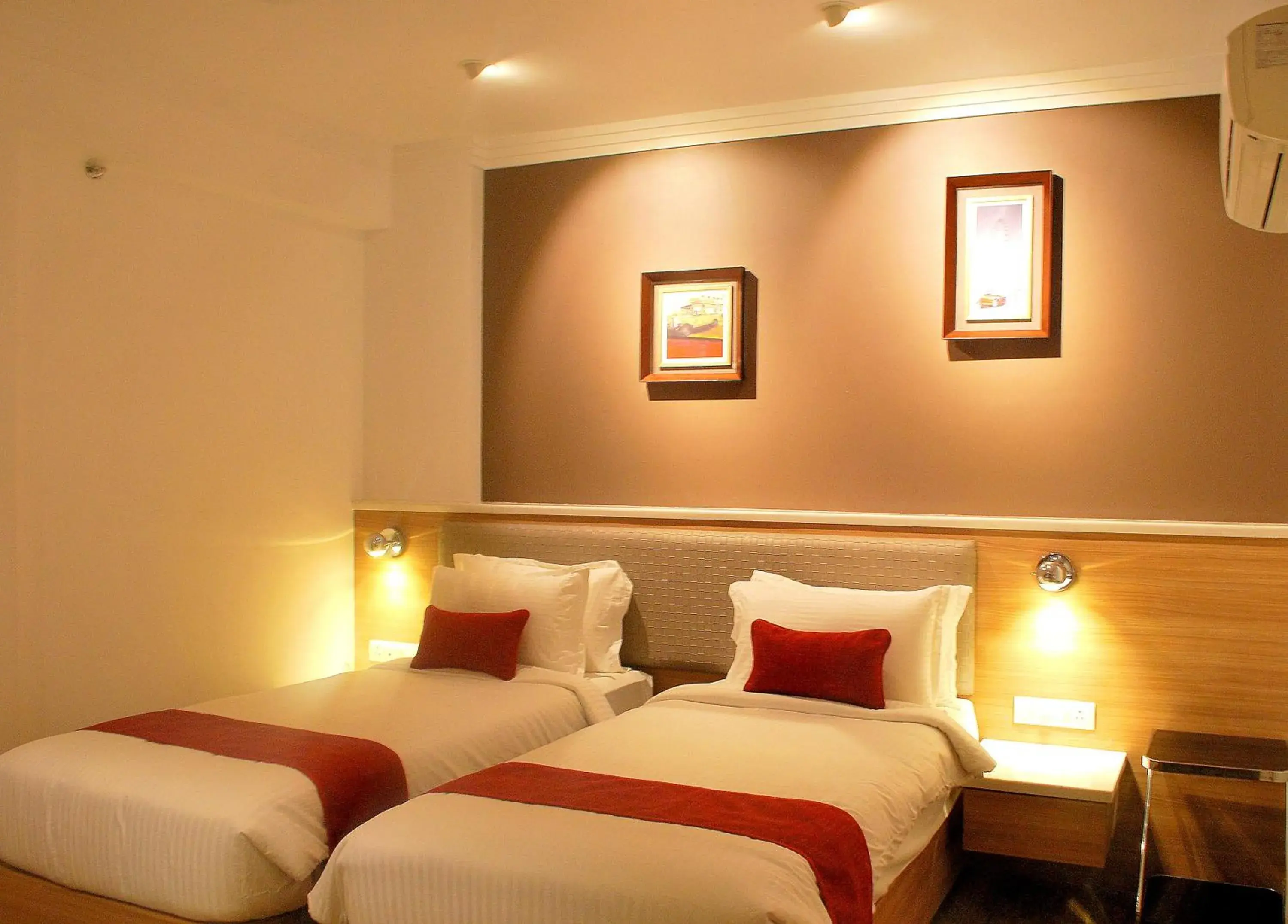 Photo of the whole room, Bed in Urban Hermitage Photo of the whole room, Bed in Urban Hermitage