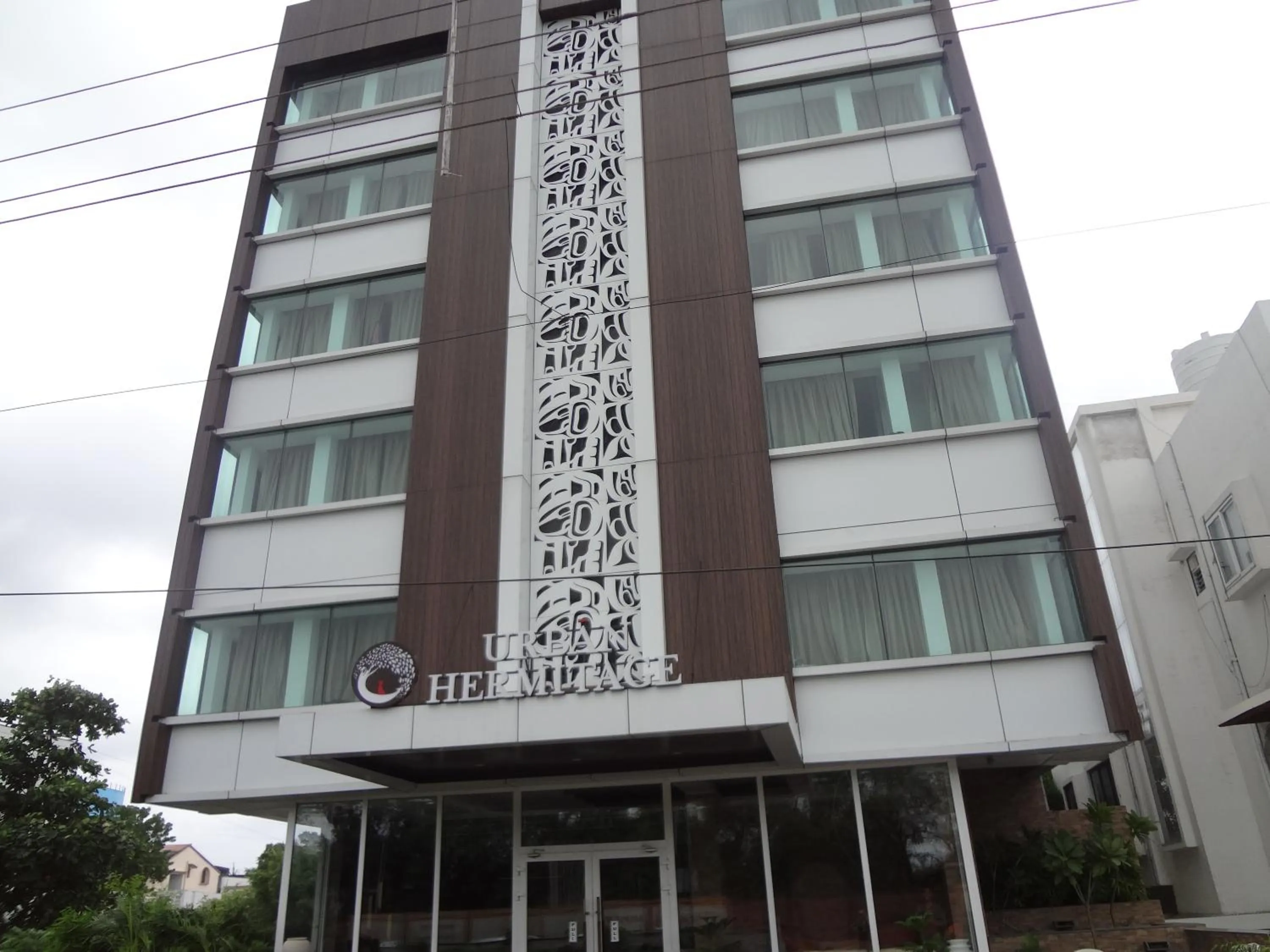 Facade/entrance in Urban Hermitage