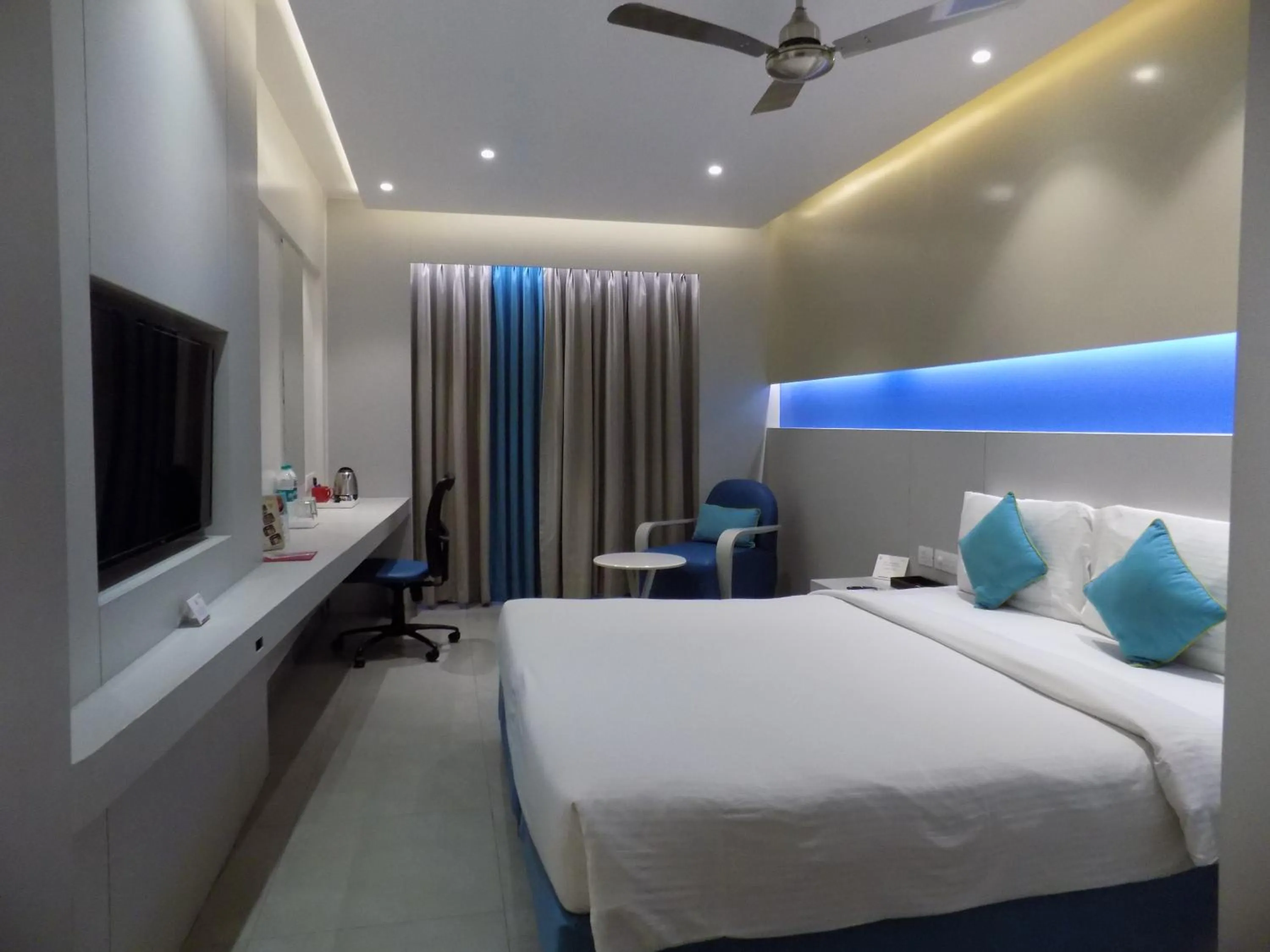 Superior Room - single occupancy in ZIBE Coimbatore by GRT Hotels