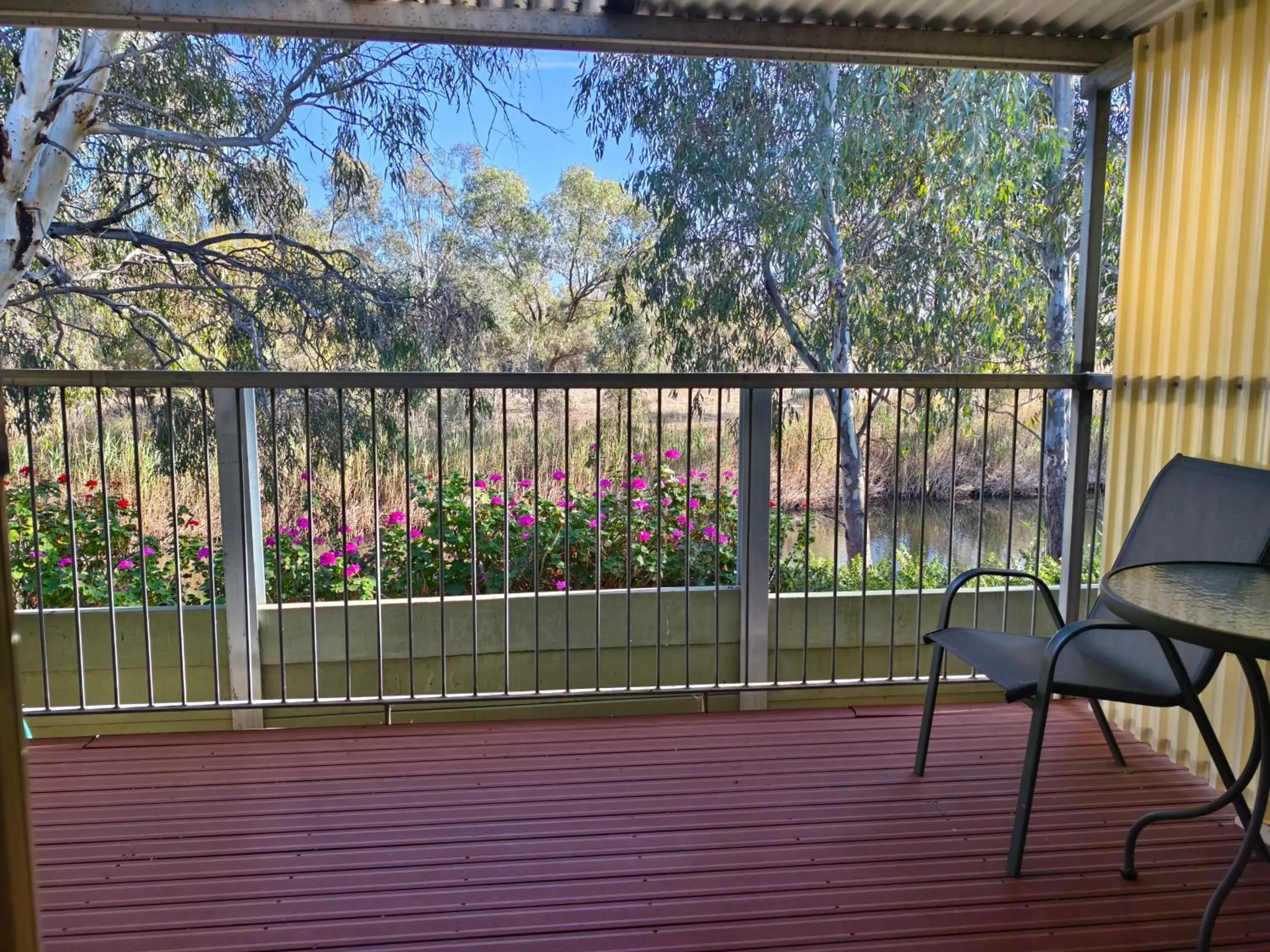 Triple Room - single occupancy in Donald Riverside Motel Triple Room - single occupancy in Donald Riverside Motel