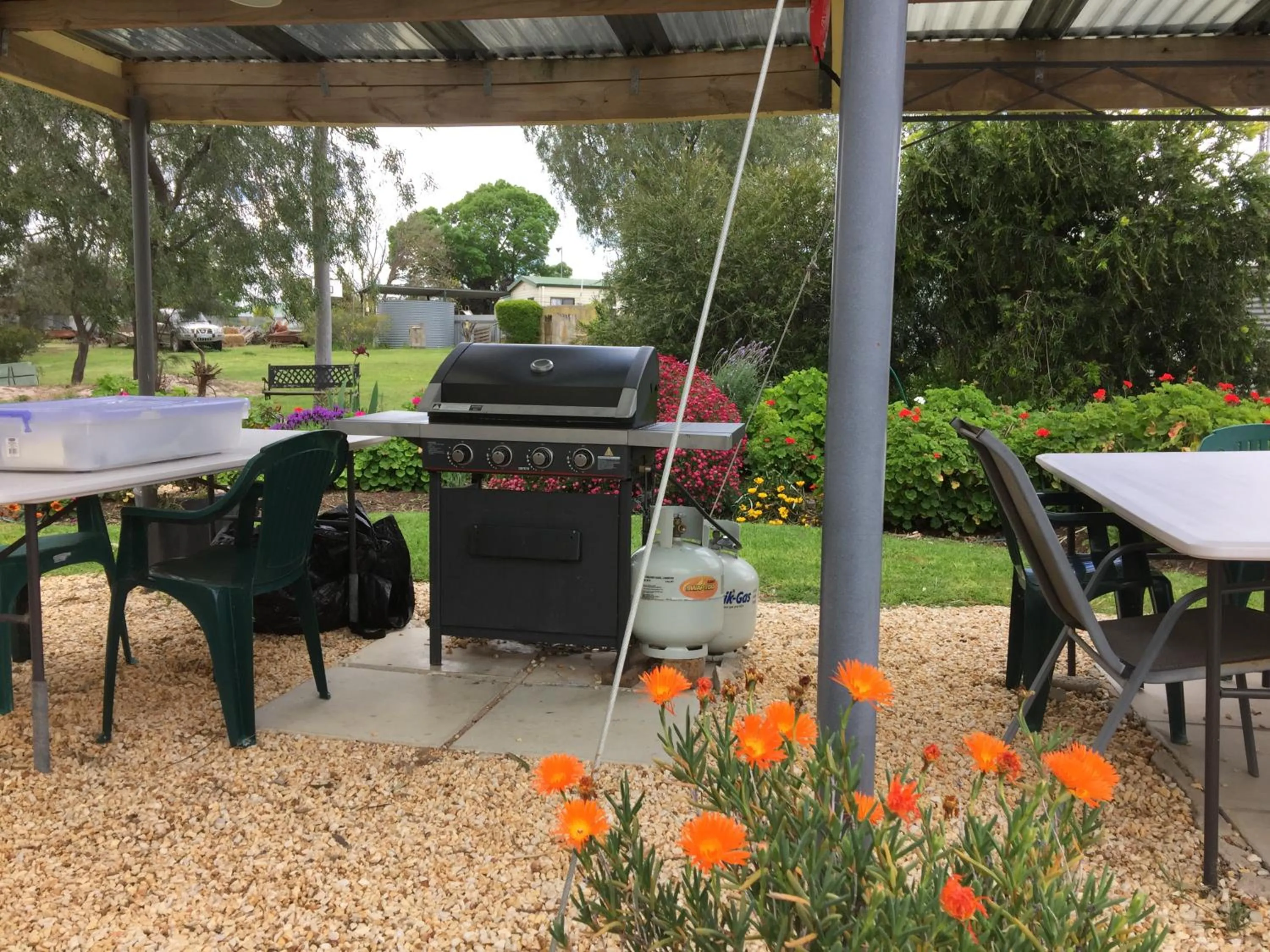 Property building in Donald Riverside Motel