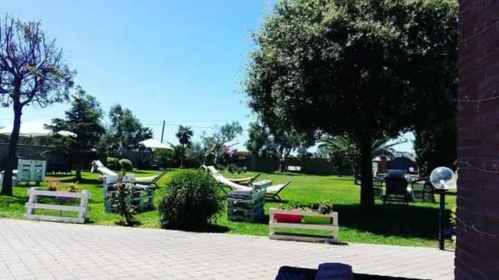 Garden in Villa Elegance