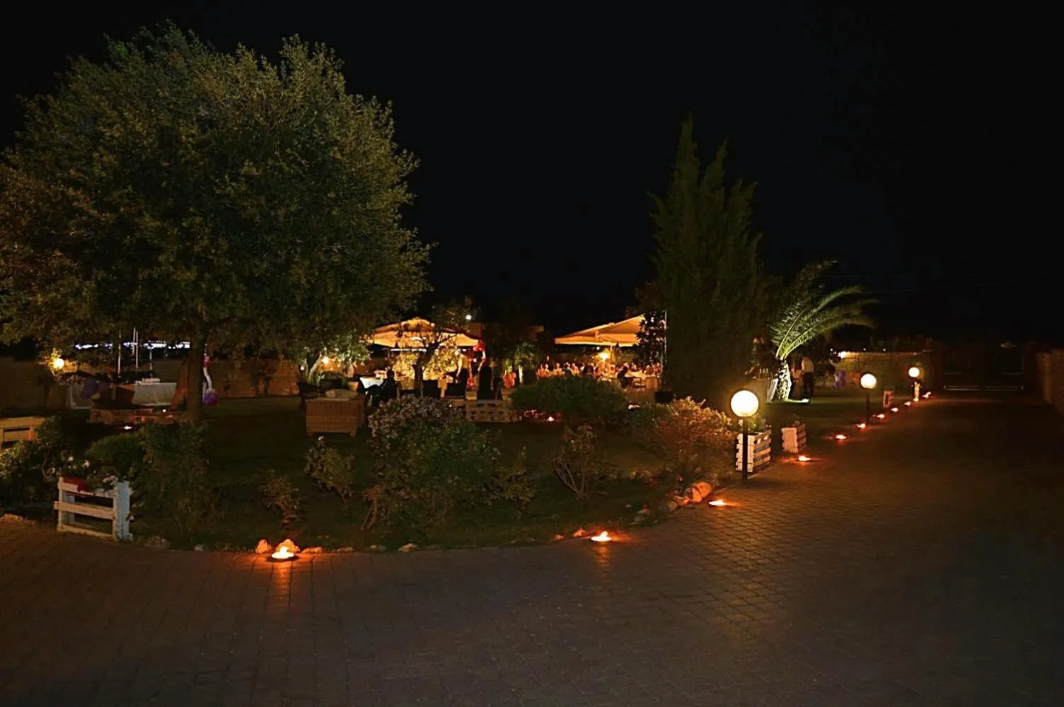 Garden view in Villa Elegance