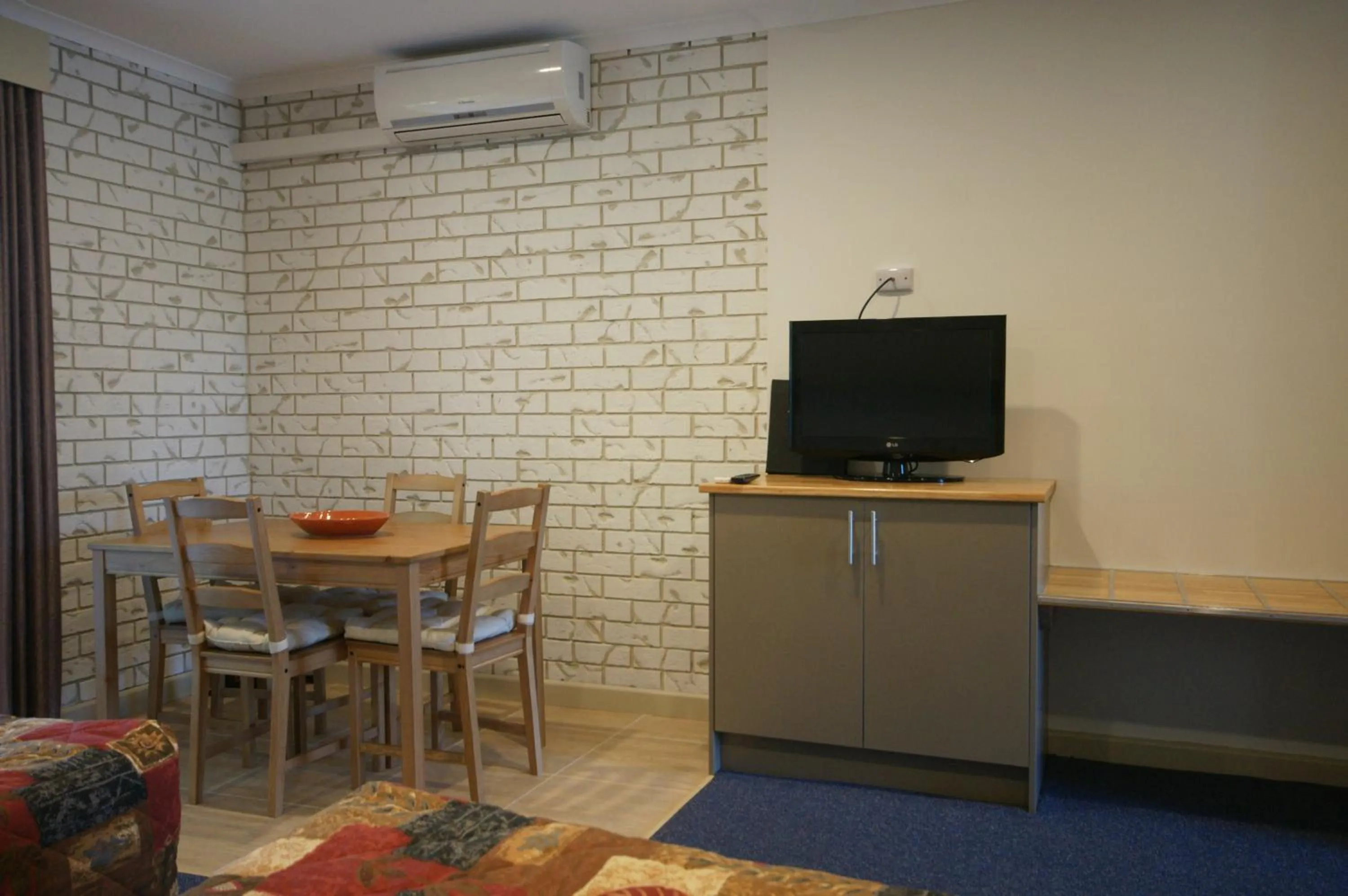 Dining area in Culcairn Motor Inn