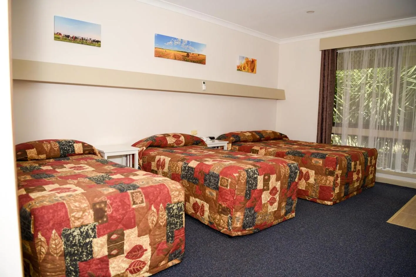 Bedroom, Bed in Culcairn Motor Inn