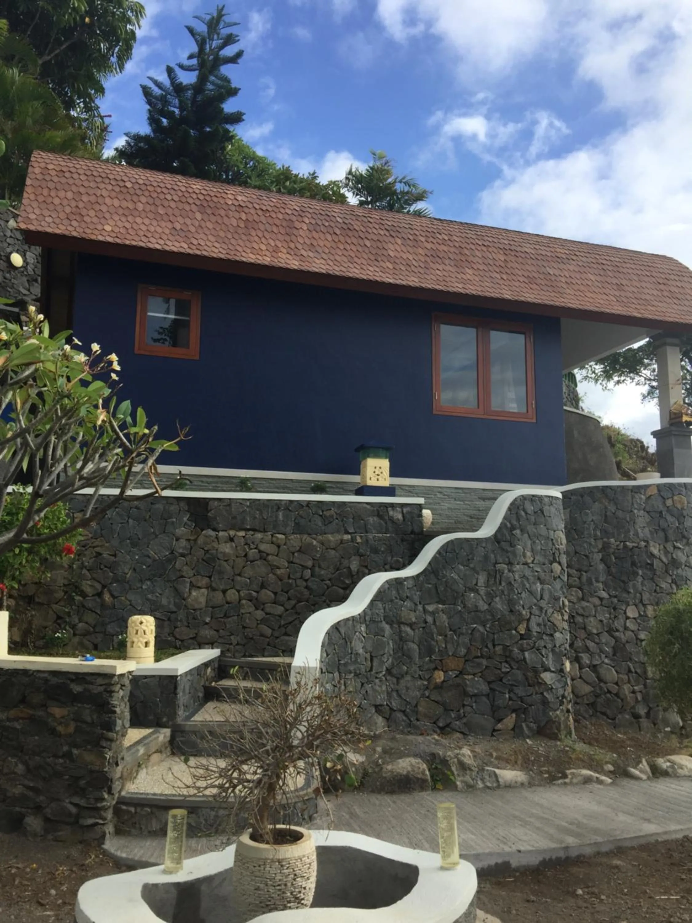Villa - Beach Front in Gili Pesona