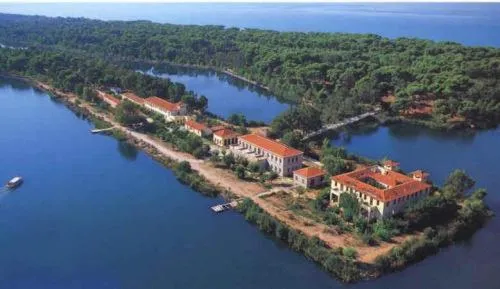 Nearby landmark in Athina Hotel