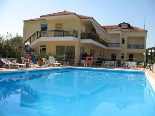 Swimming pool in Athina Hotel