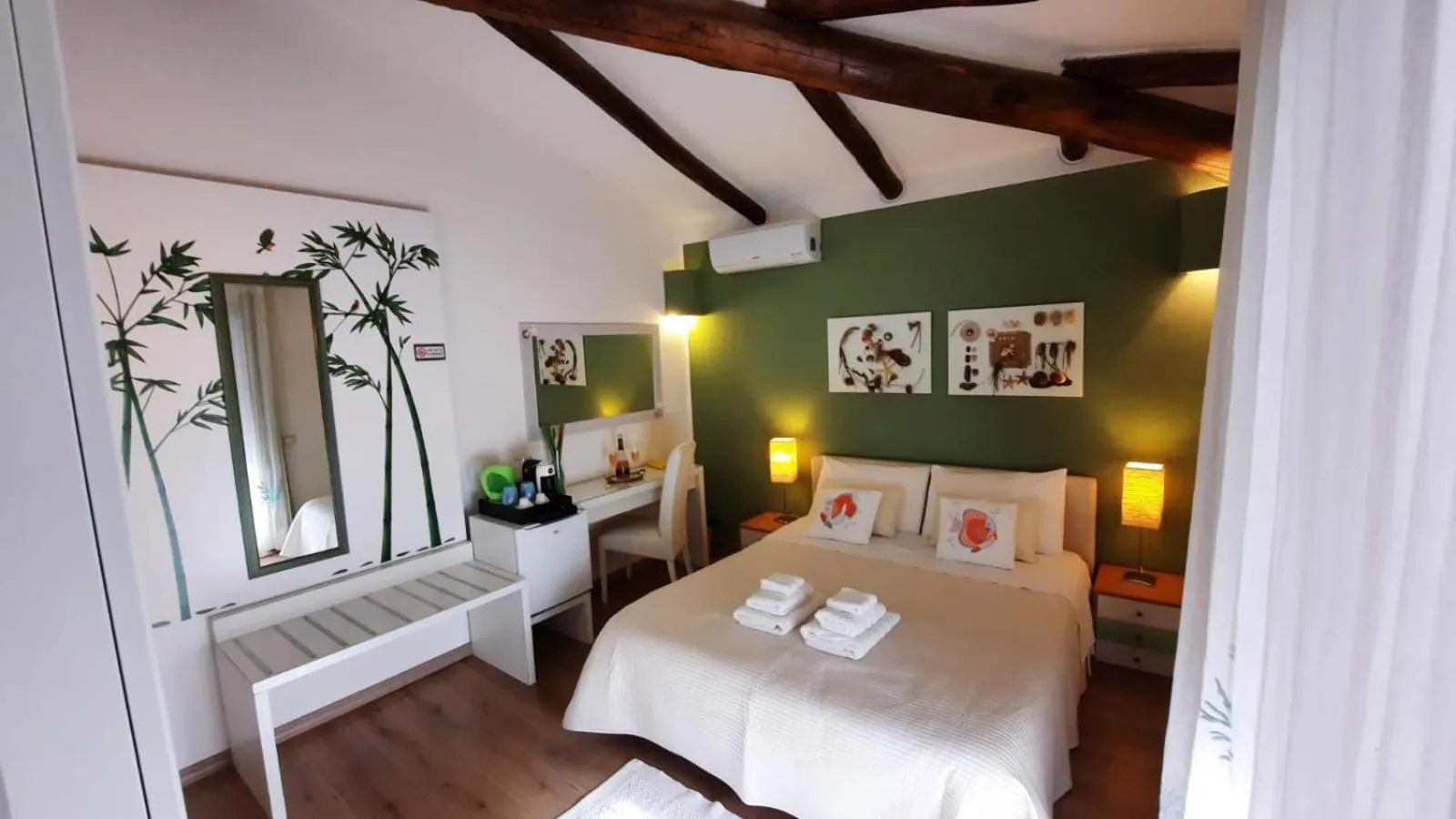 Photo of the whole room in Villa Kuky