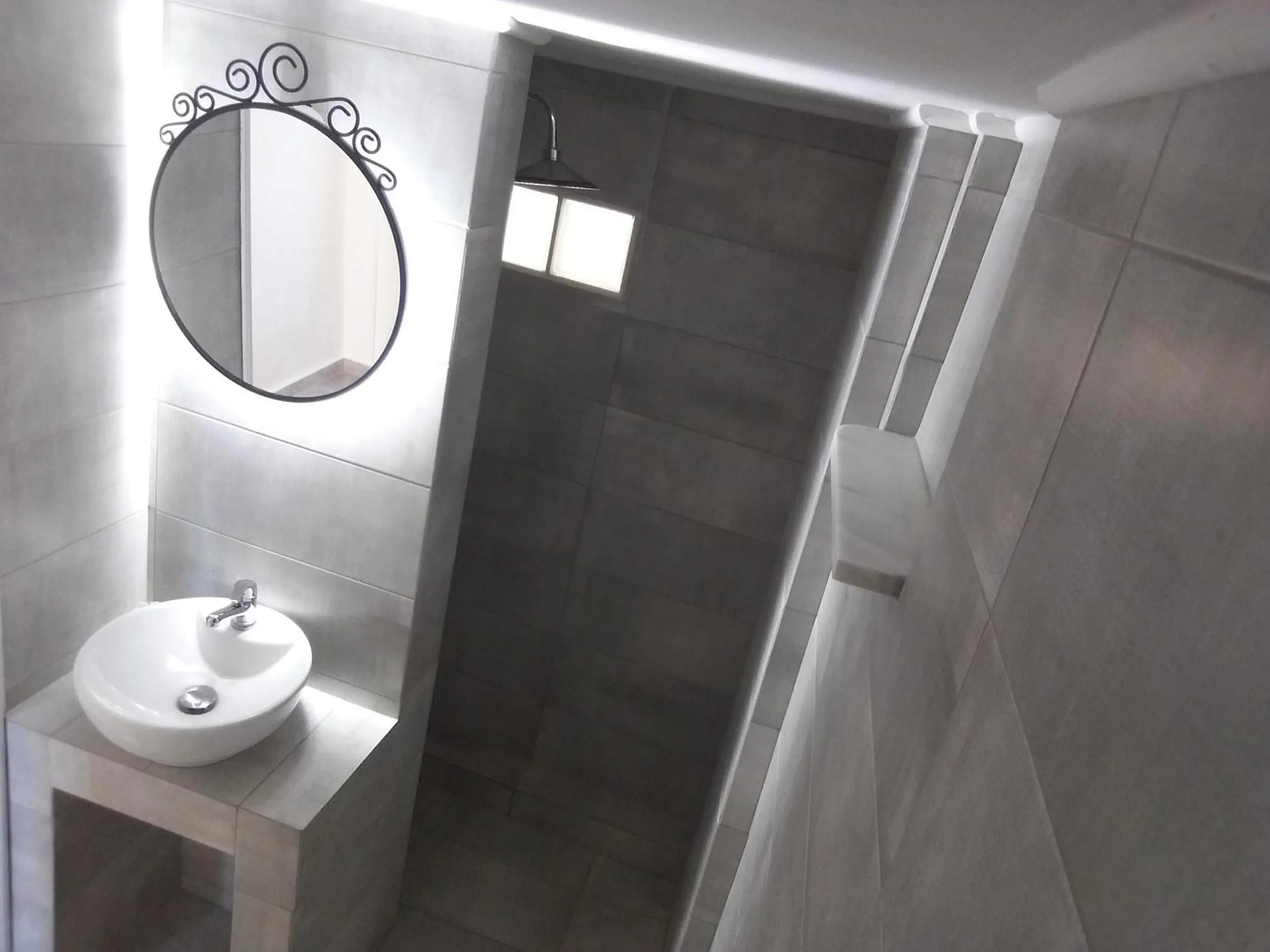 Shower in Filio Guesthouse