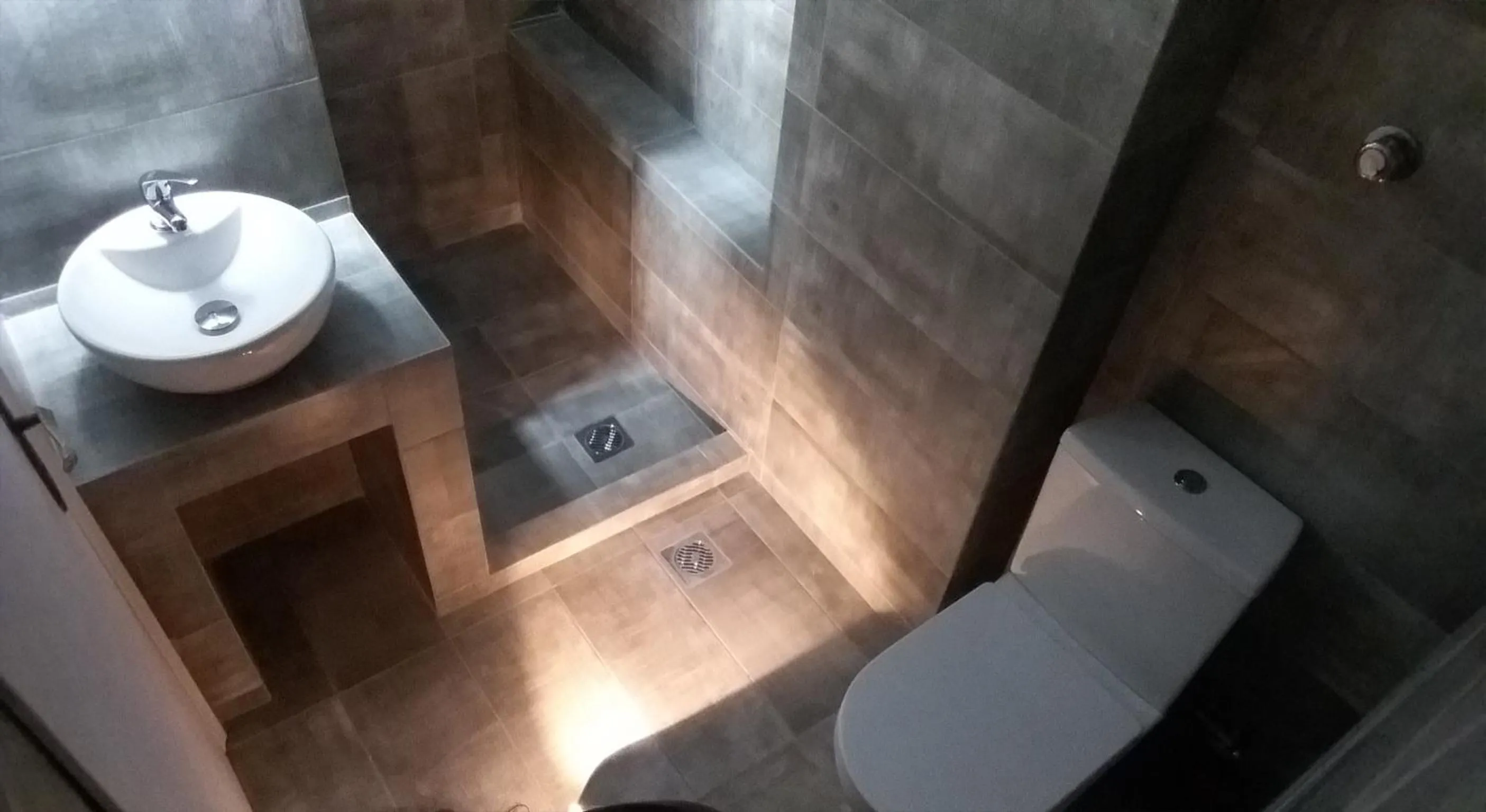 Shower in Filio Guesthouse