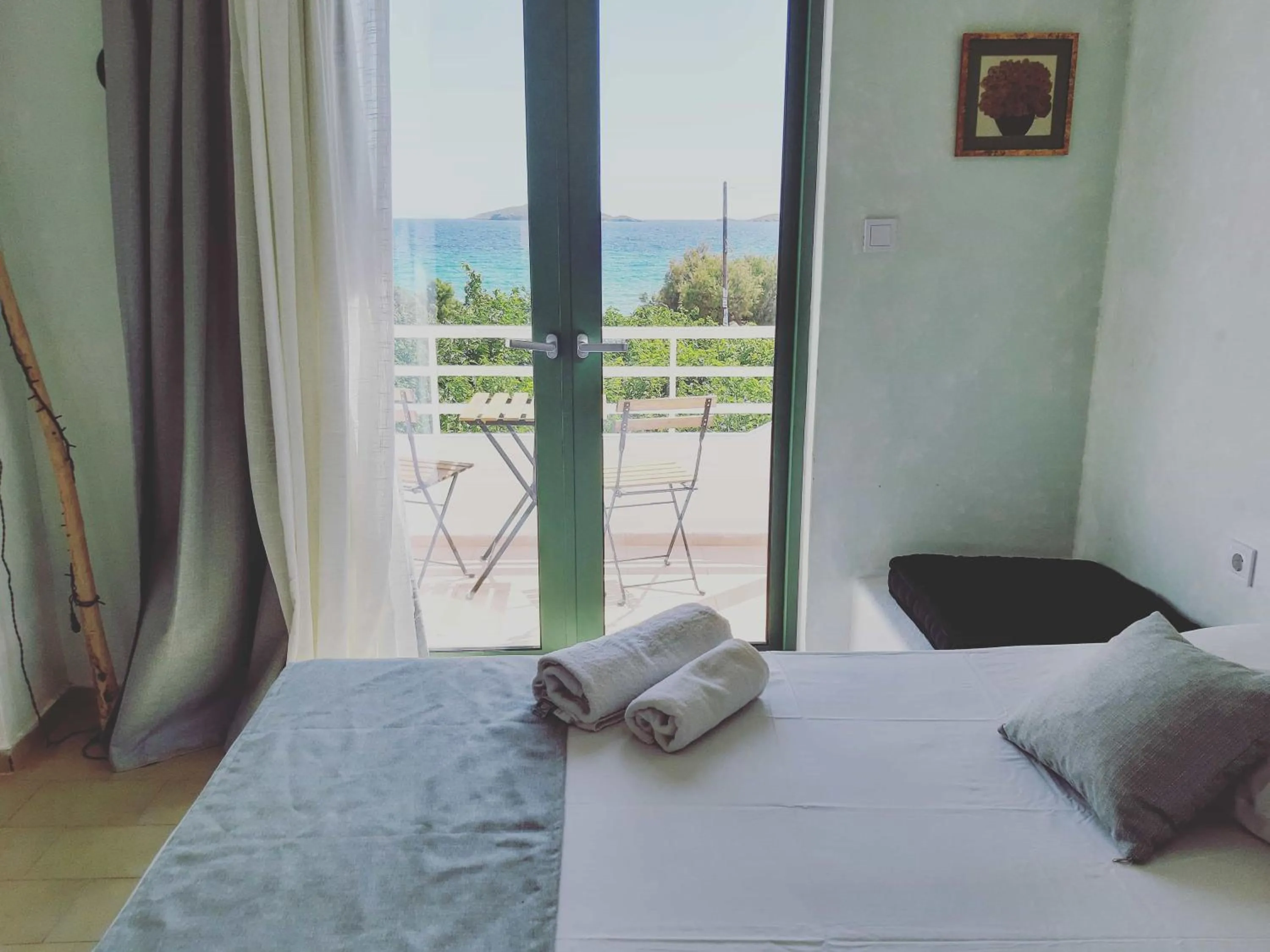 View (from property/room), Bed in Filio Guesthouse