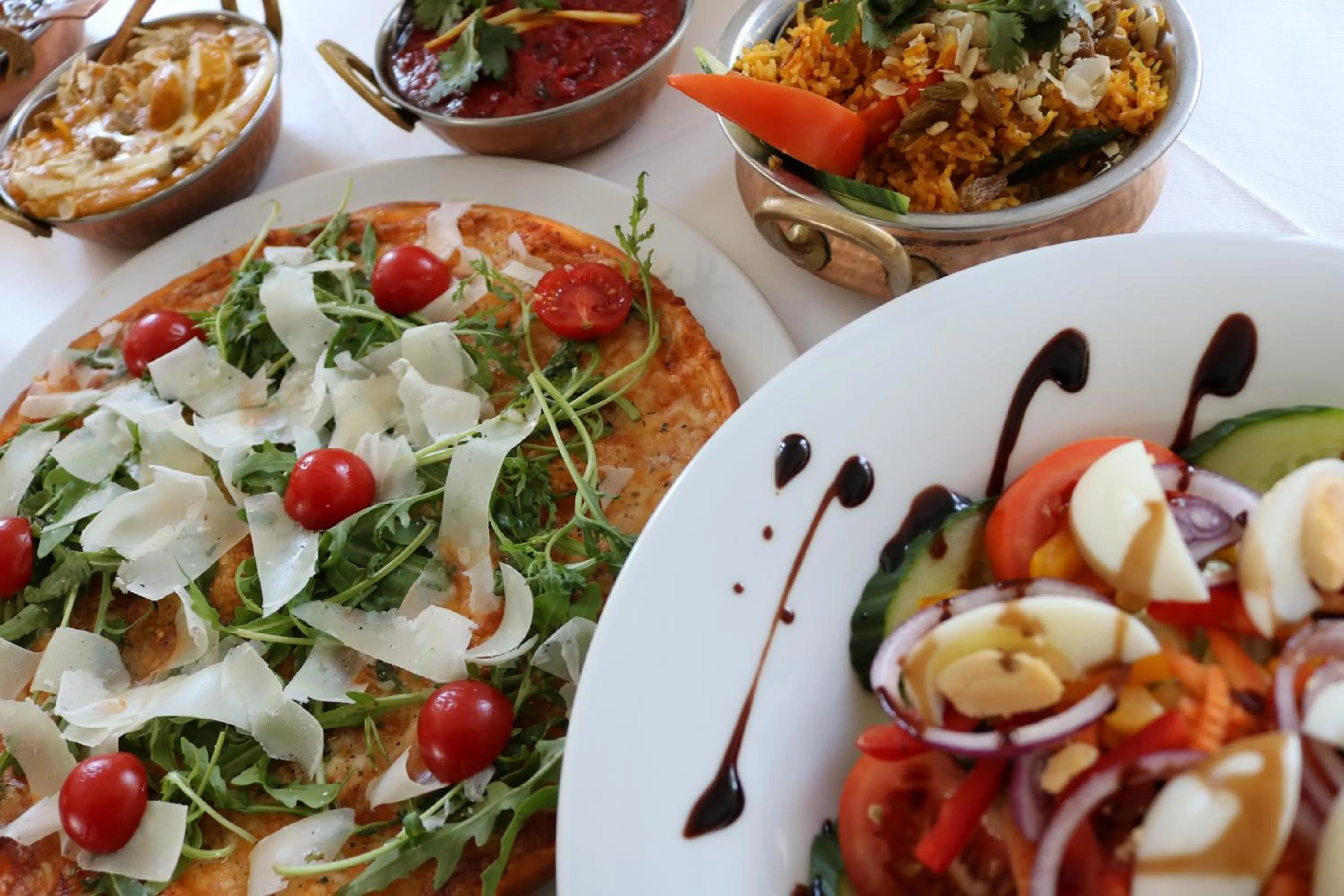 Restaurant/places to eat in Louis Hotels