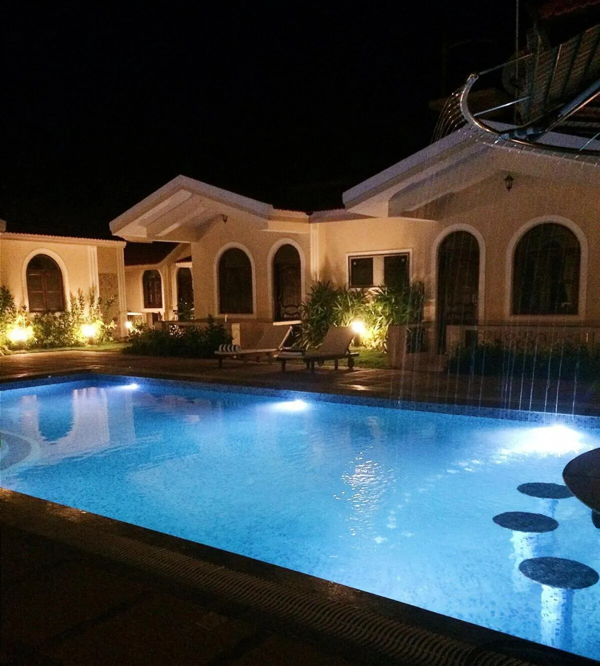 Swimming pool in Jacks Resort