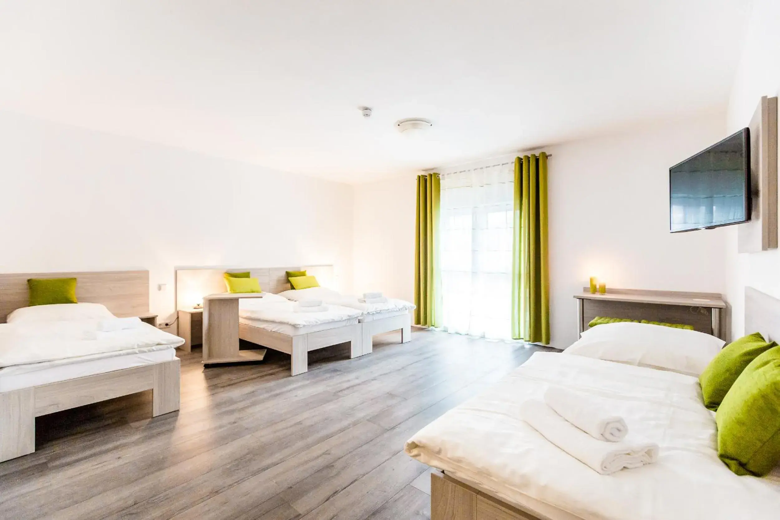 Quadruple Room in Hotel ANNA - Düsseldorf - Hilden Quadruple Room in Hotel ANNA - Düsseldorf - Hilden