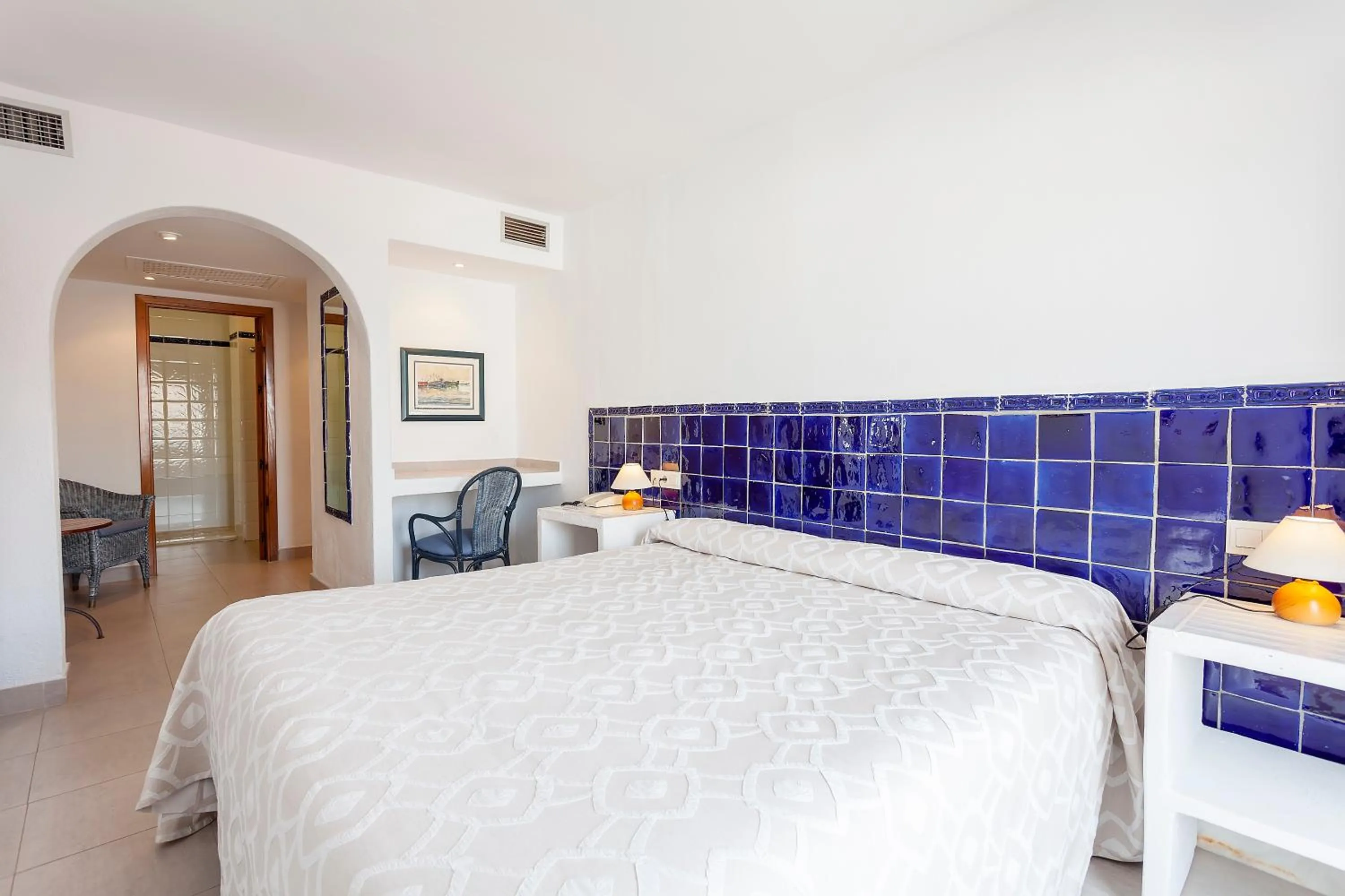 Photo of the whole room, Bed in Doña Pakyta