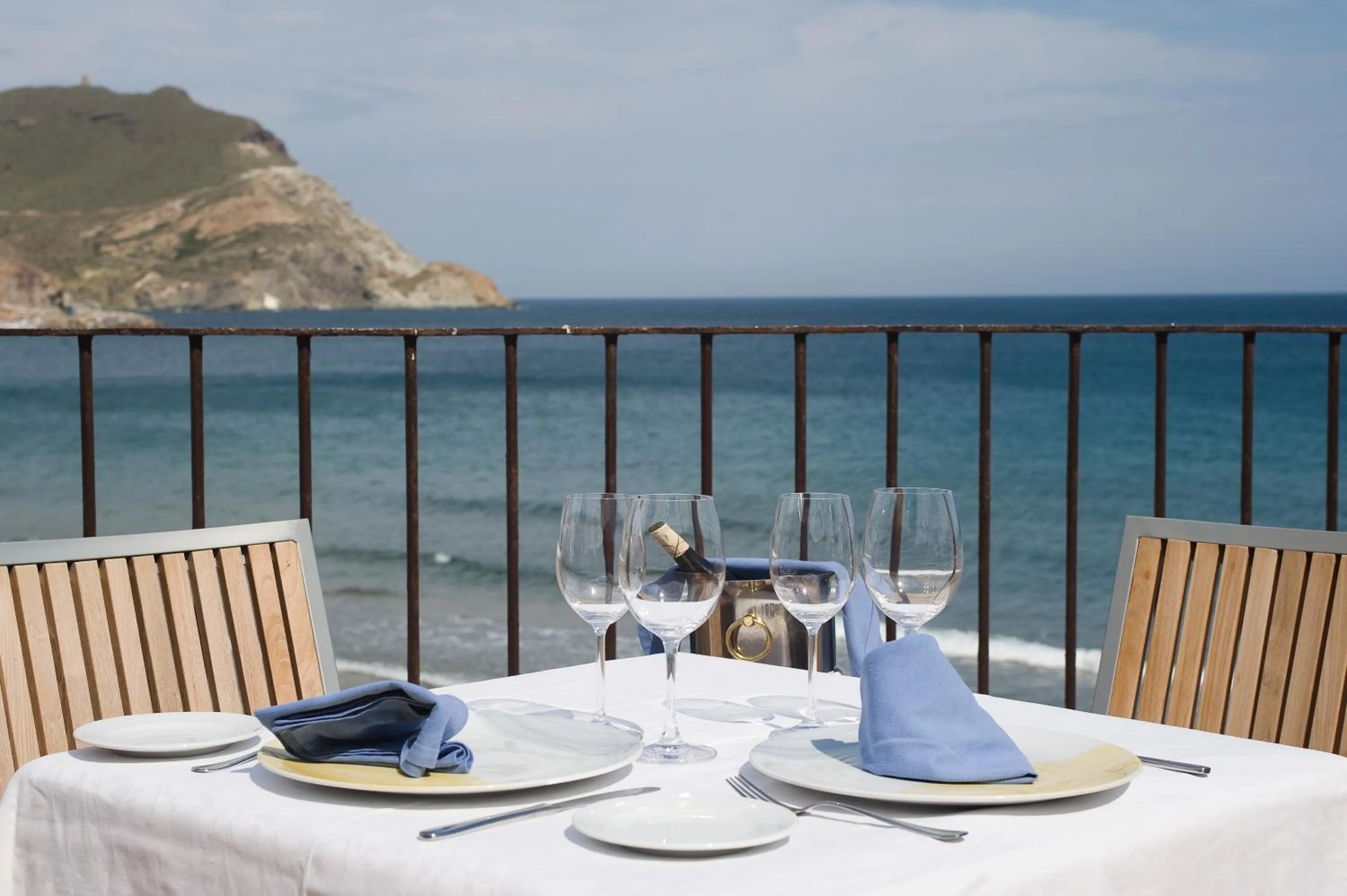 Restaurant/places to eat in Doña Pakyta