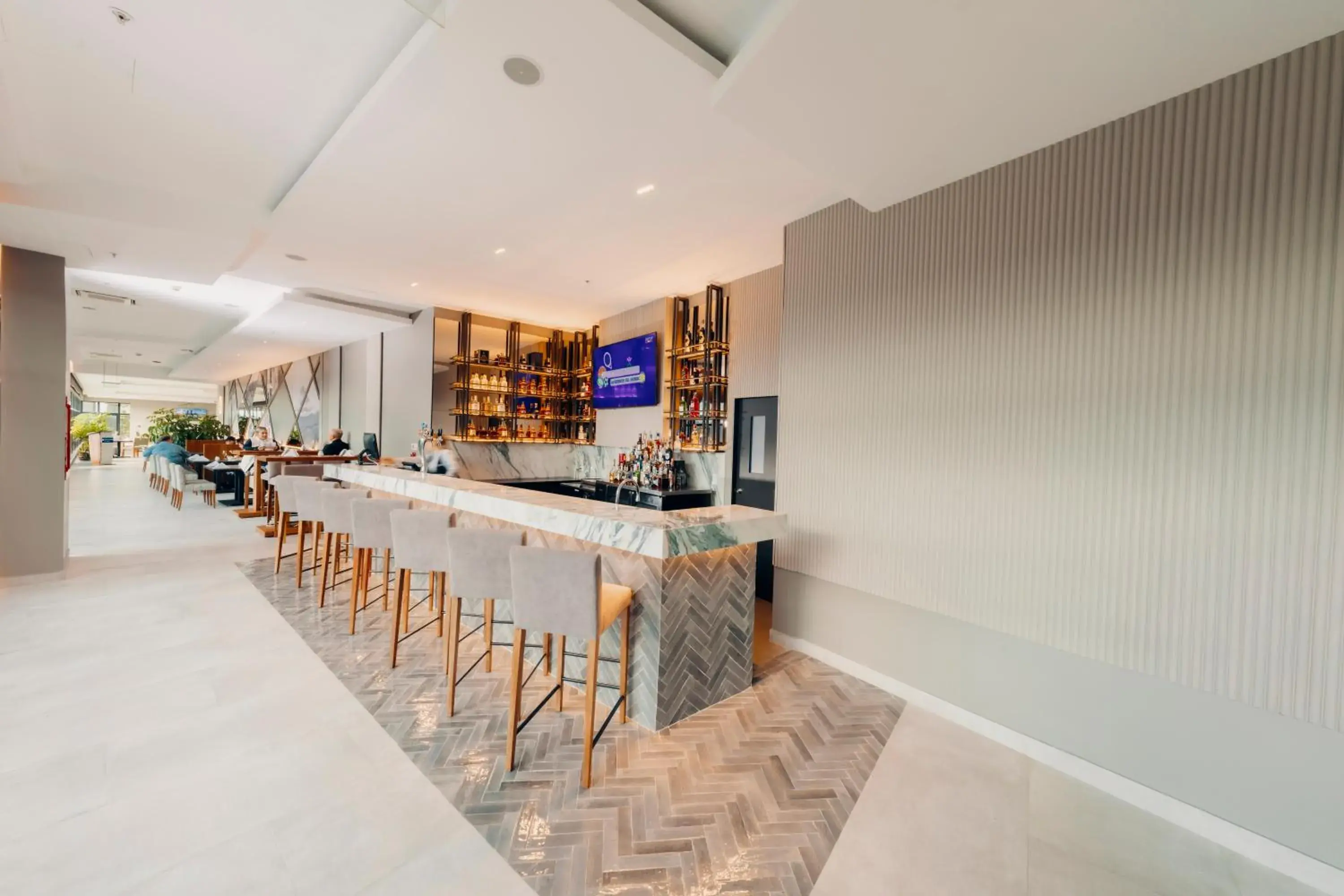 Lounge or bar in Wyndham Quito Airport Lounge or bar in Wyndham Quito Airport