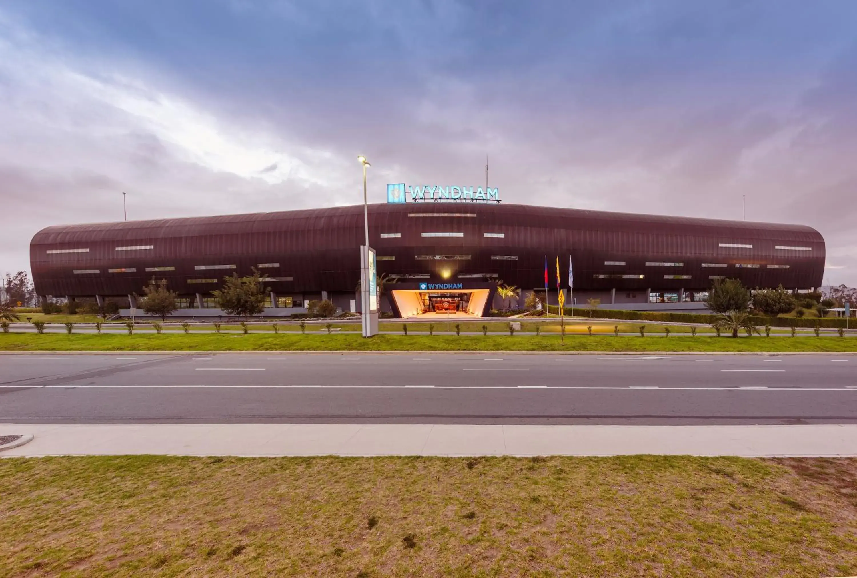 Property building in Wyndham Quito Airport Property building in Wyndham Quito Airport