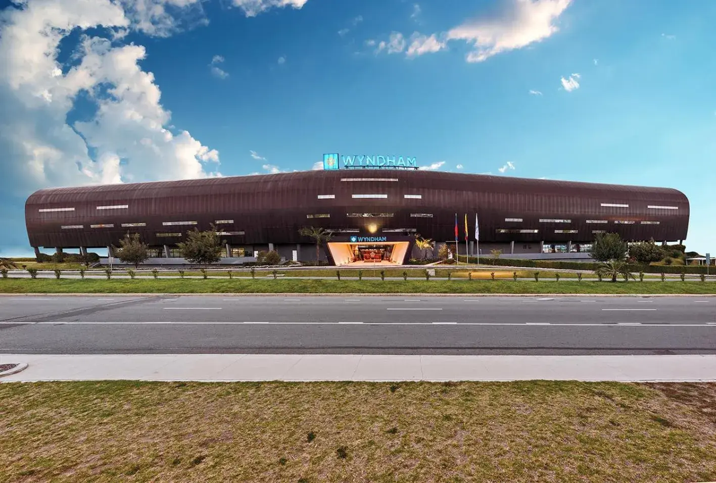 Property building in Wyndham Quito Airport Property building in Wyndham Quito Airport