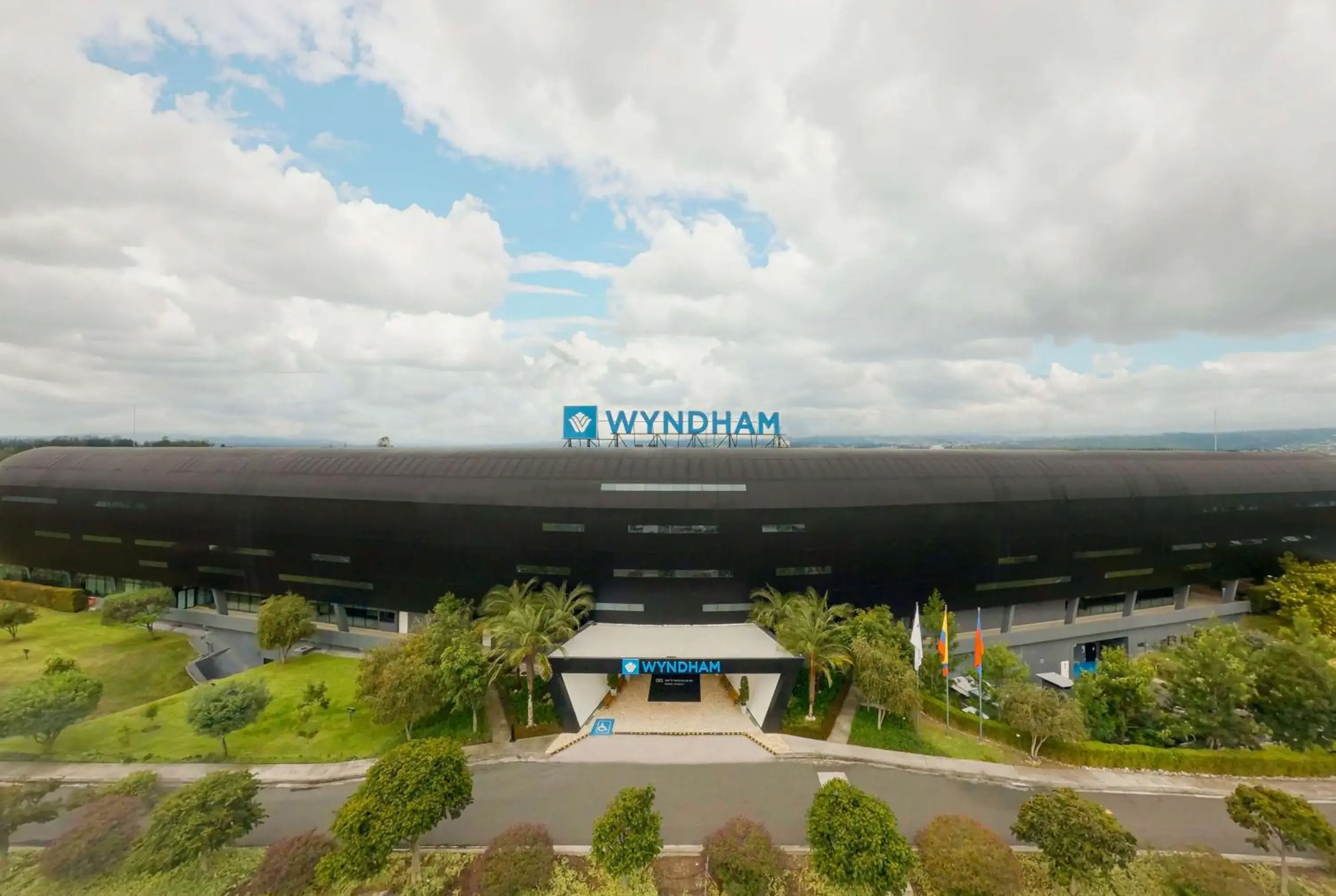 Property building in Wyndham Quito Airport Property building in Wyndham Quito Airport