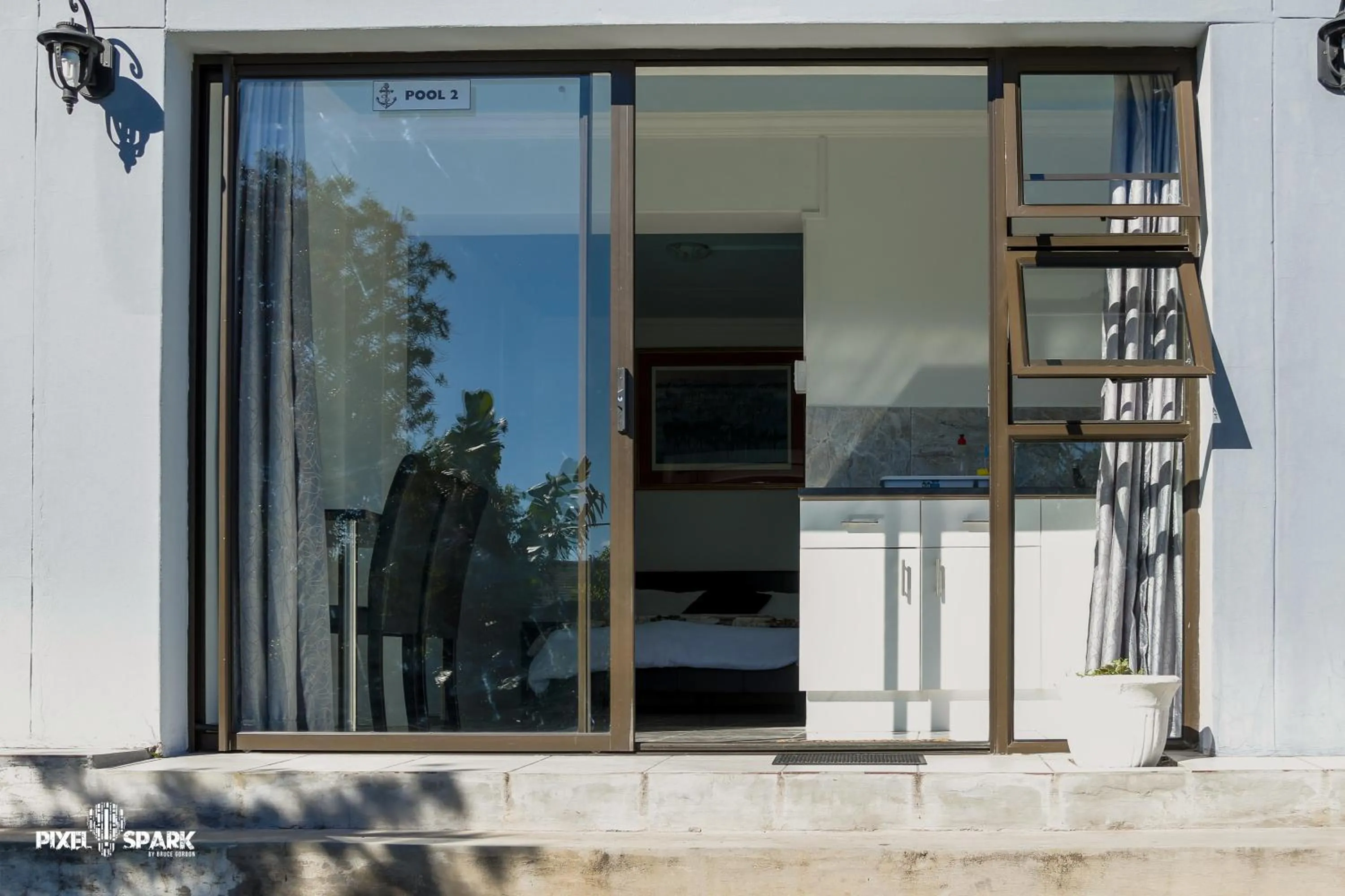 Facade/entrance in Tyday Accommodation