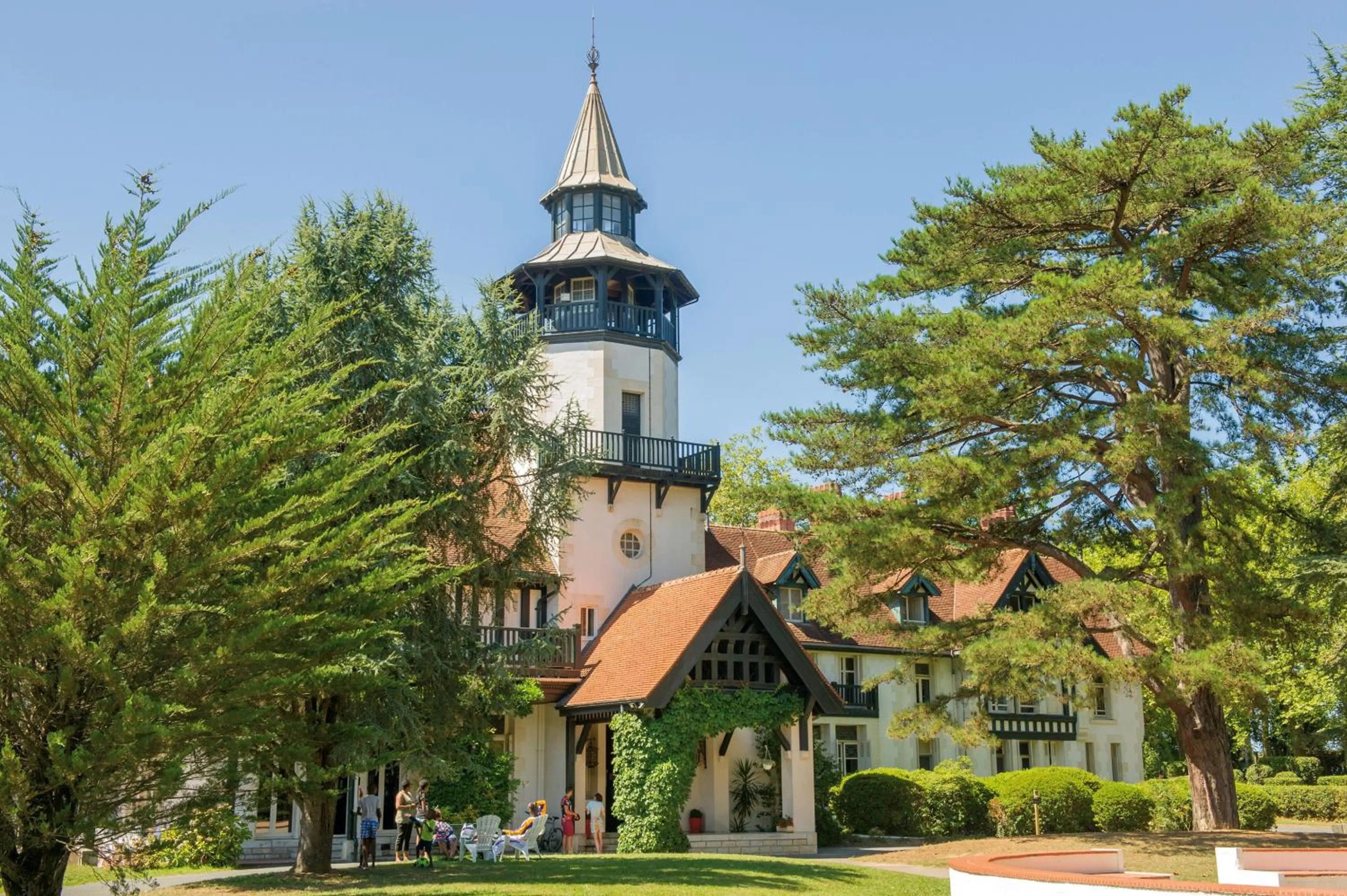 Property building in VTF Le Domaine de Françon