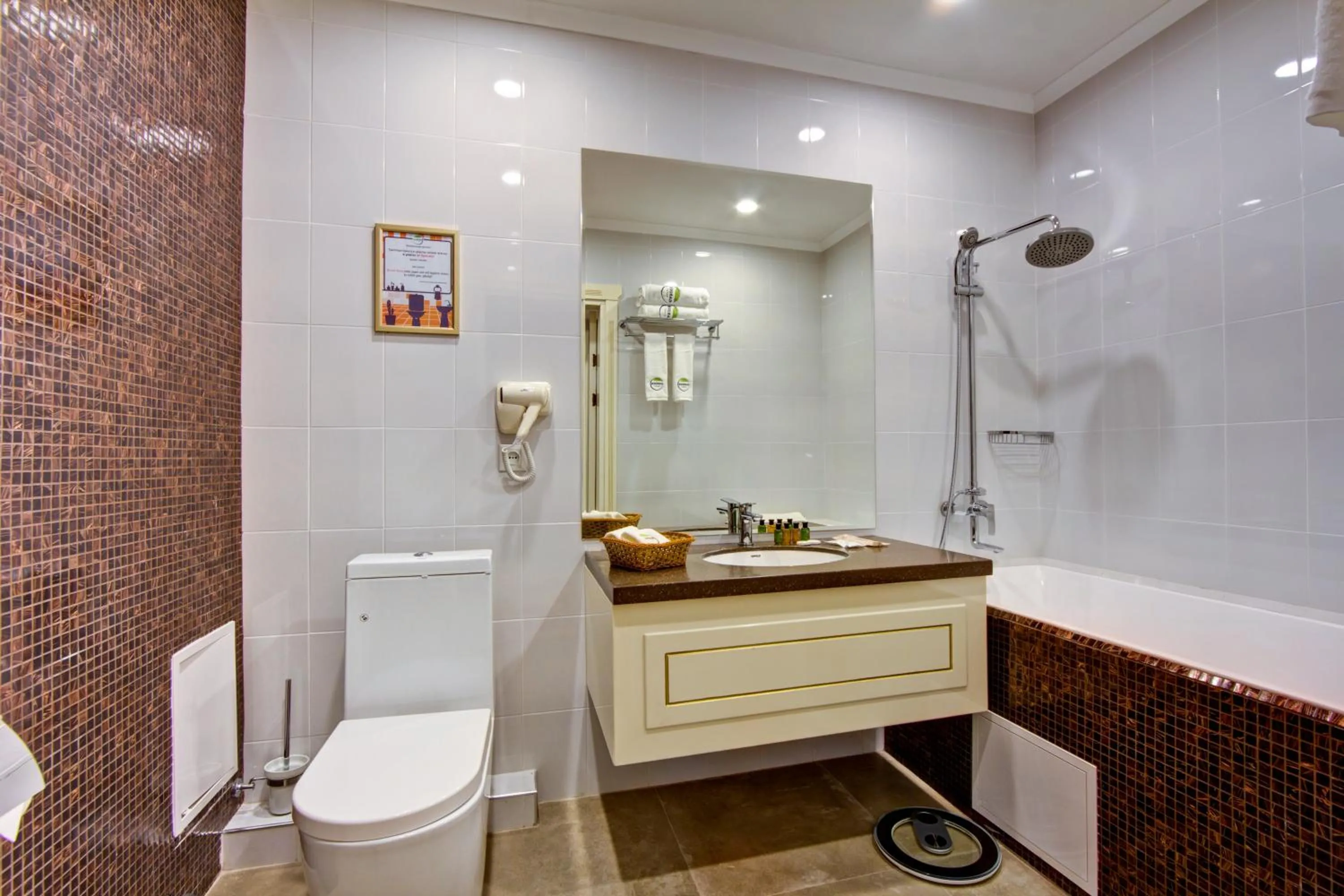 Shower in Garden Hotel