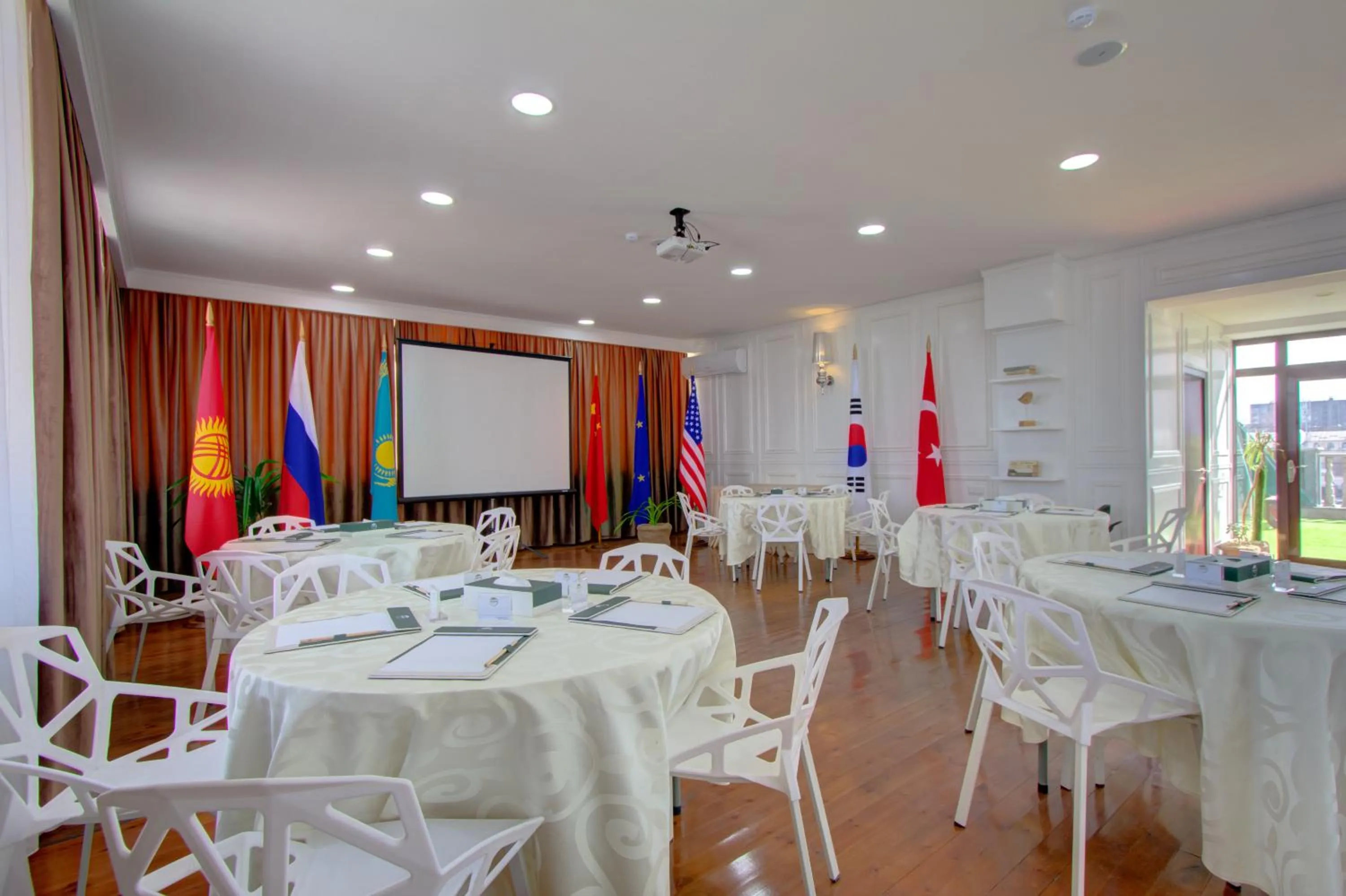 Meeting/conference room in Garden Hotel