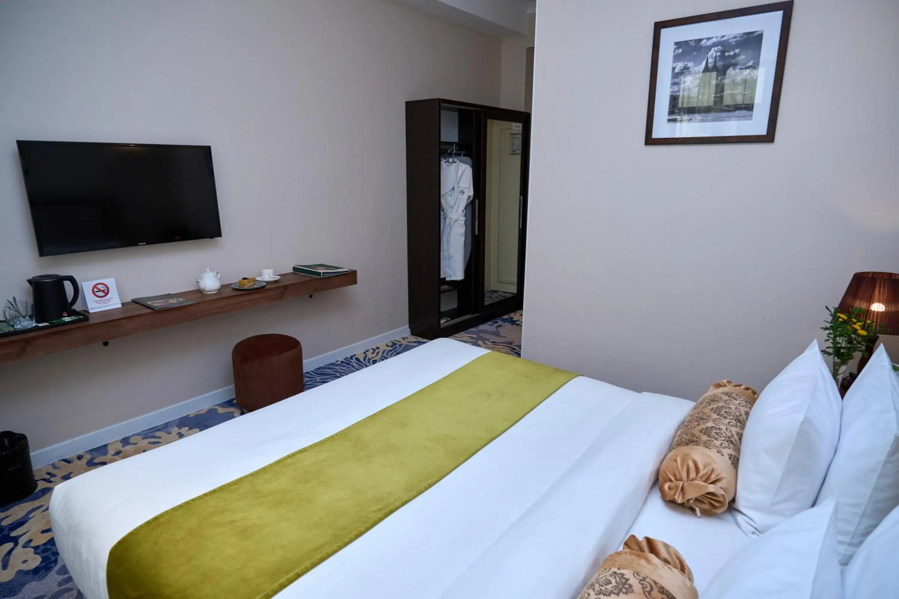 Single Room - single occupancy in Garden Hotel Single Room - single occupancy in Garden Hotel
