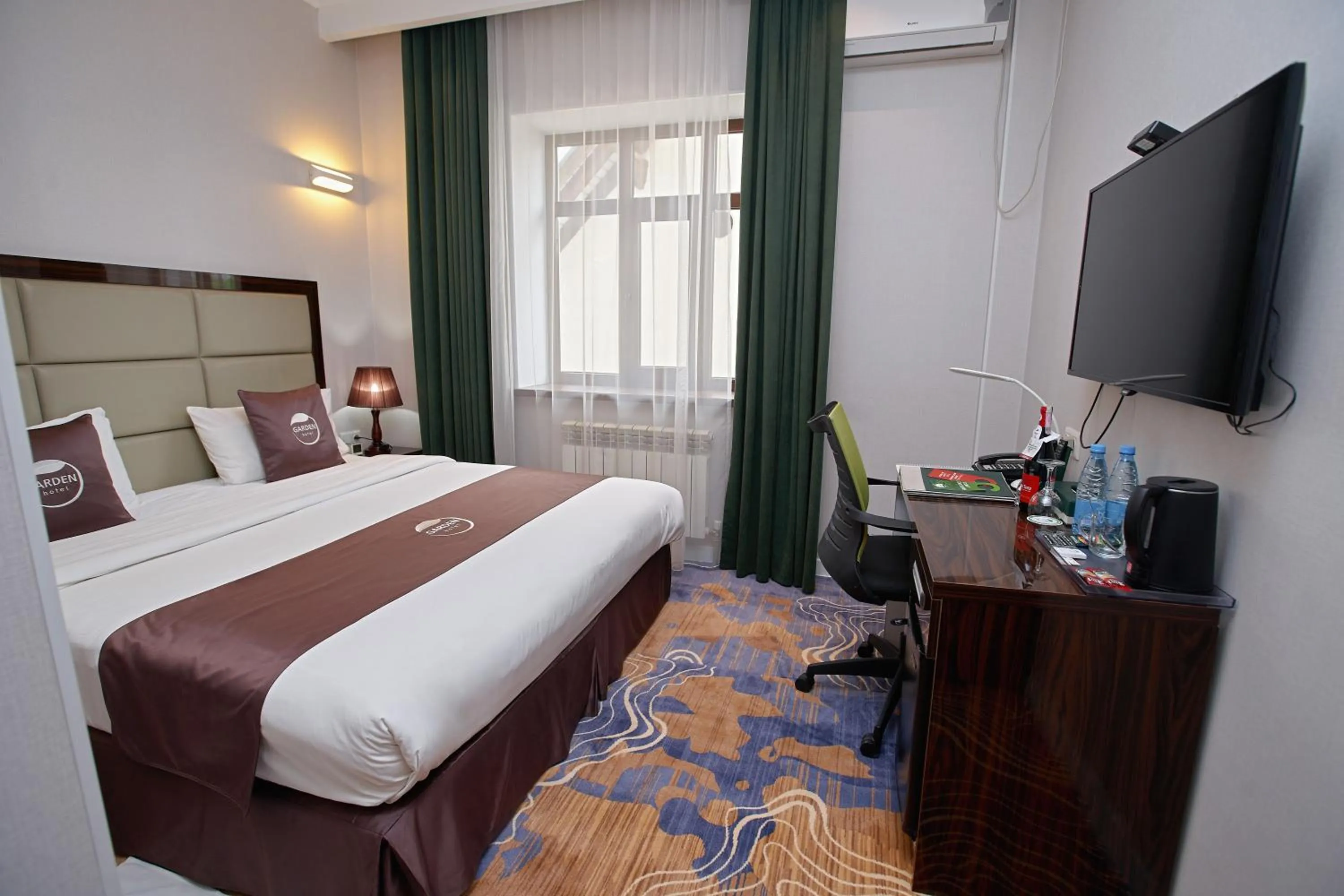 Photo of the whole room, Bed in Garden Hotel