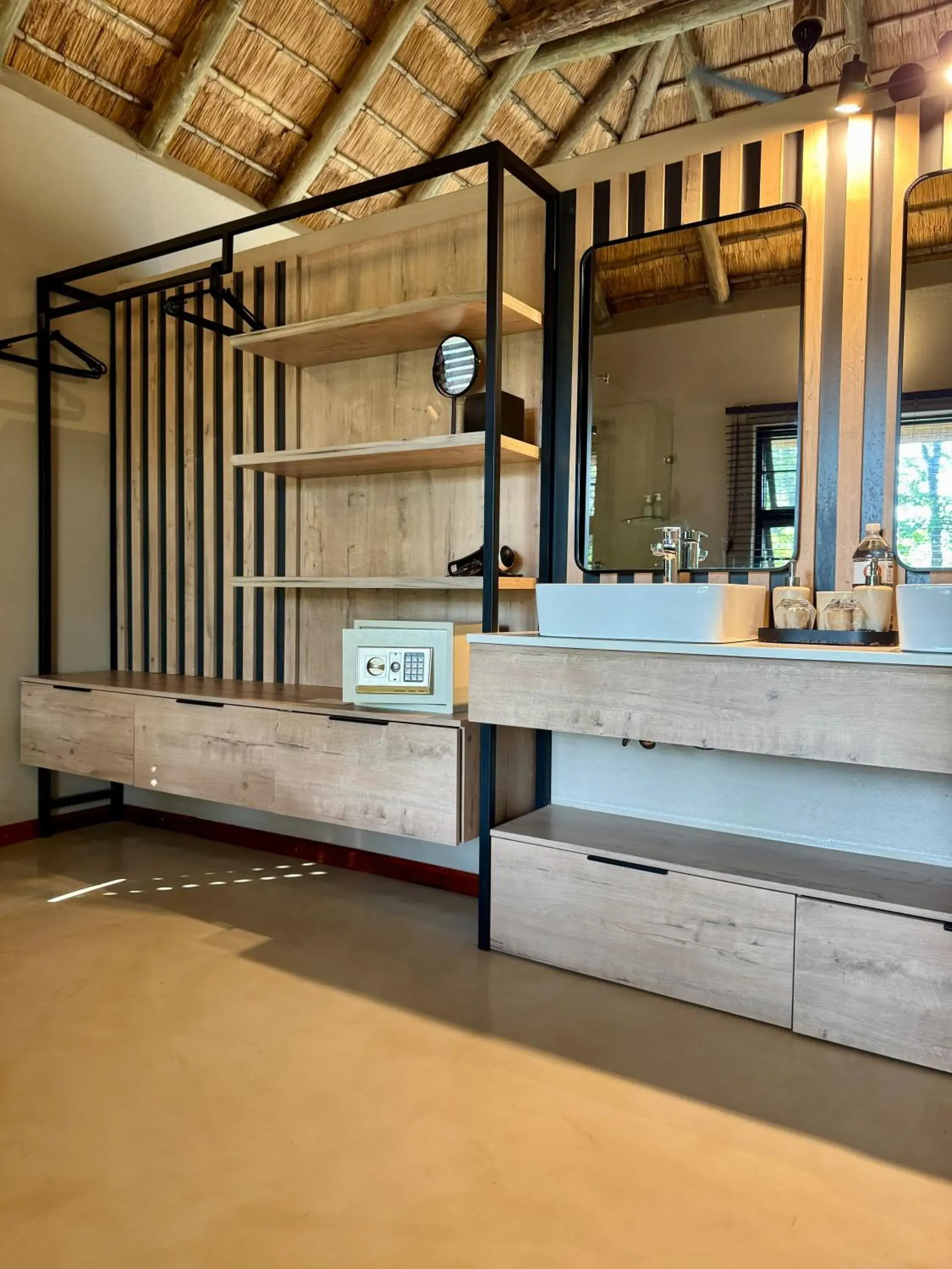 Bathroom in Xanatseni Private Camp Bathroom in Xanatseni Private Camp