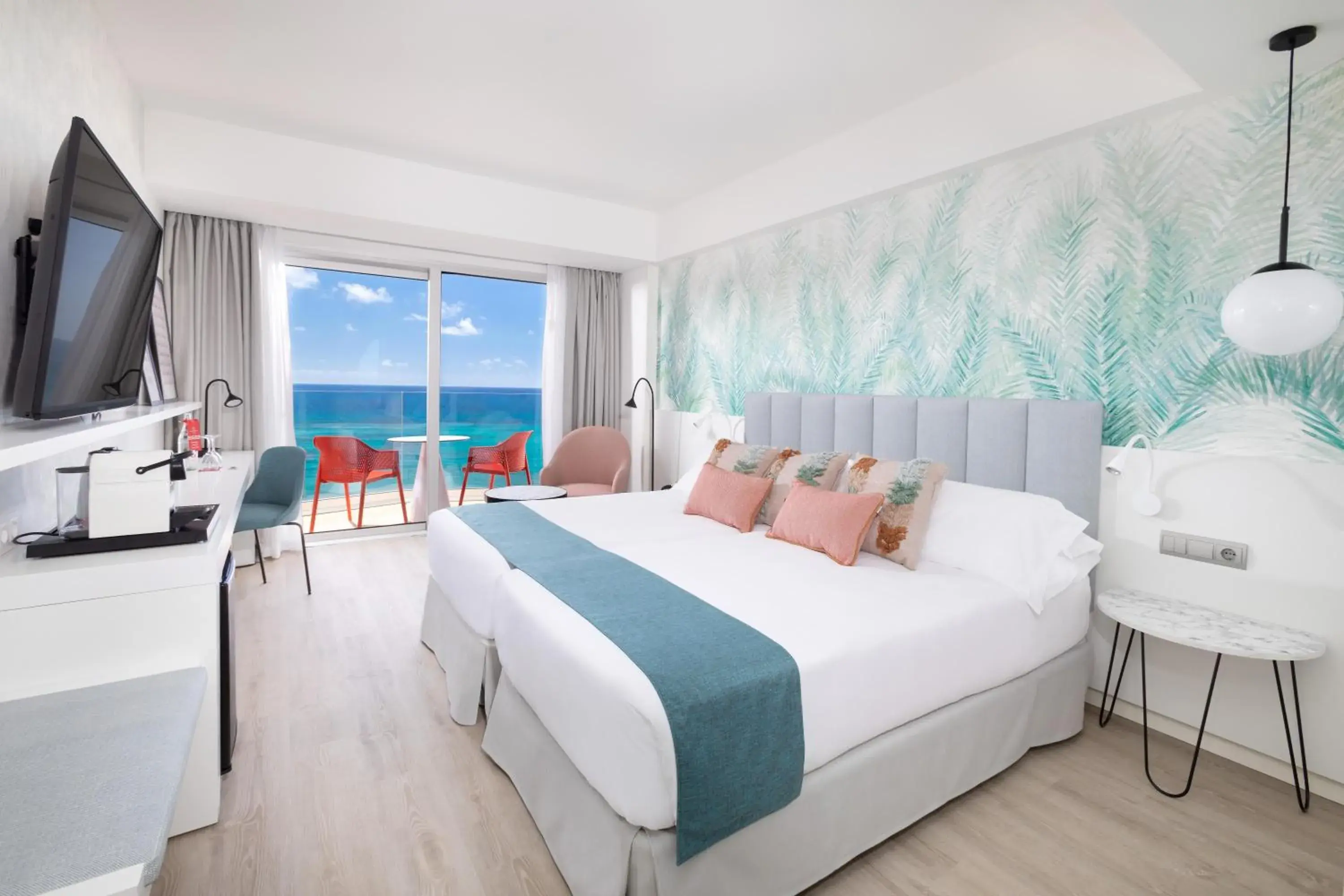 Photo of the whole room, Bed in Hotel Cristina by Tigotan Las Palmas - Adults Only Photo of the whole room, Bed in Hotel Cristina by Tigotan Las Palmas - Adults Only