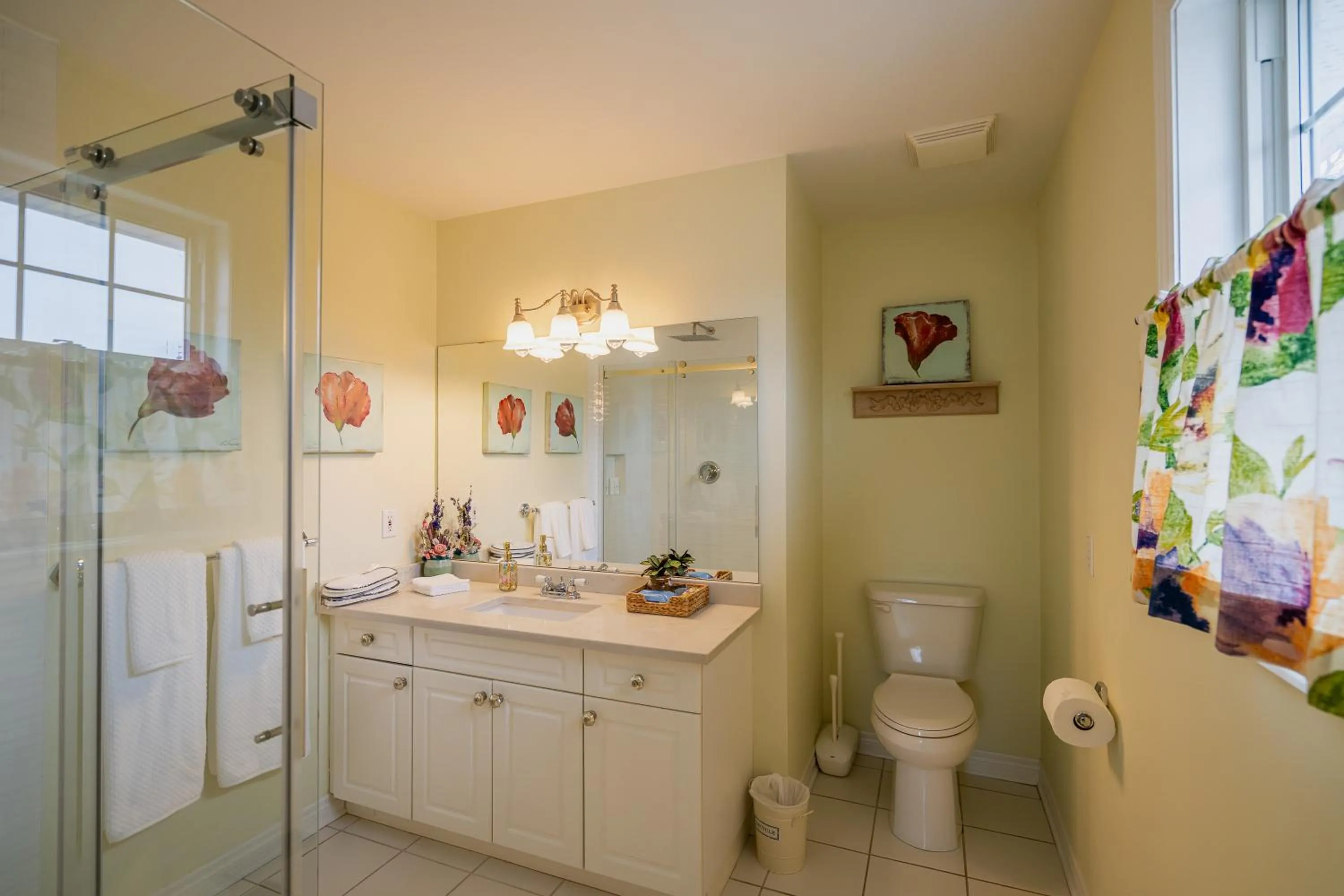 Shower in Old Town Country Landing