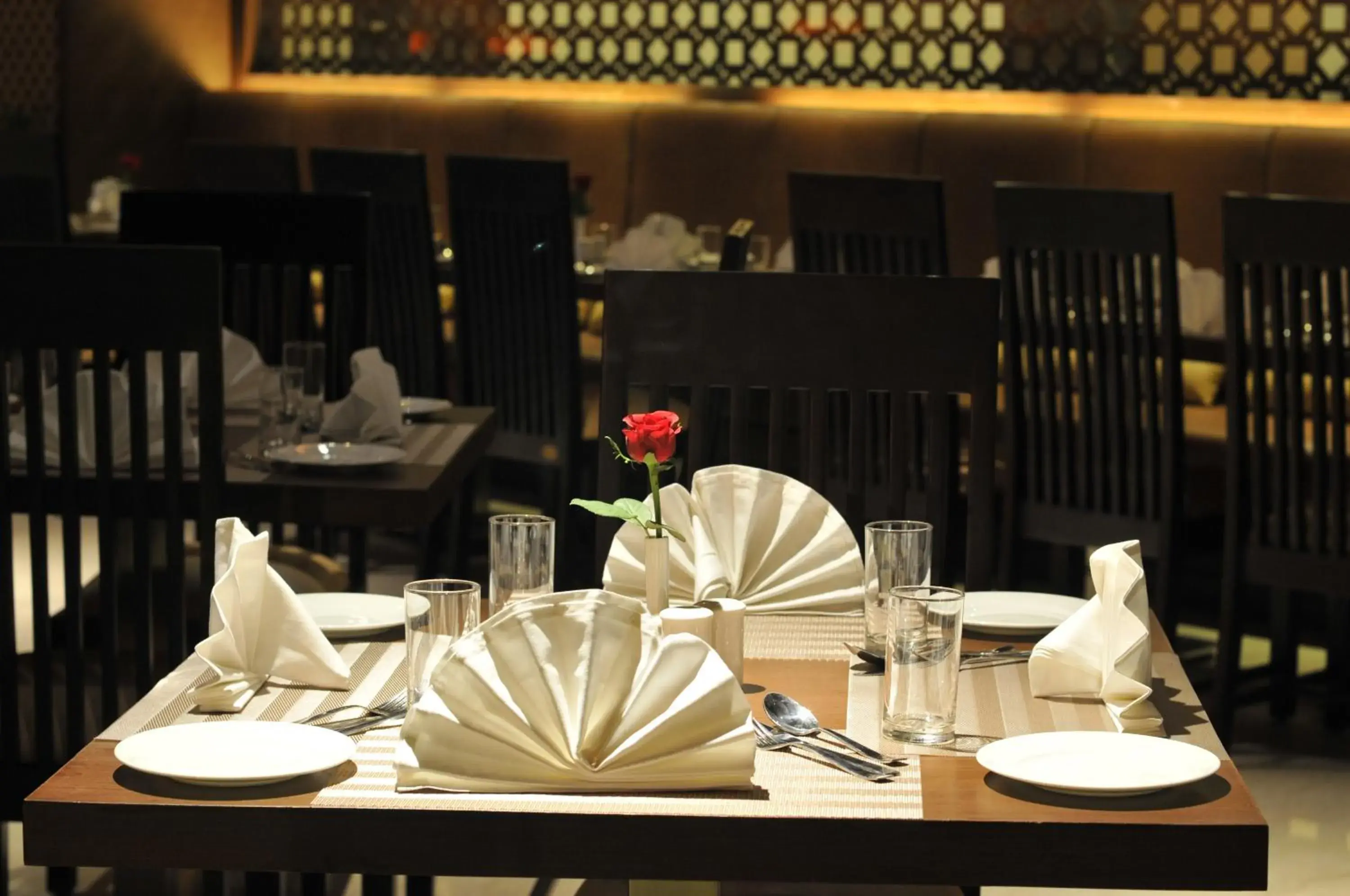 Restaurant/places to eat in Royale Lalit Hotel Jaipur Restaurant/places to eat in Royale Lalit Hotel Jaipur