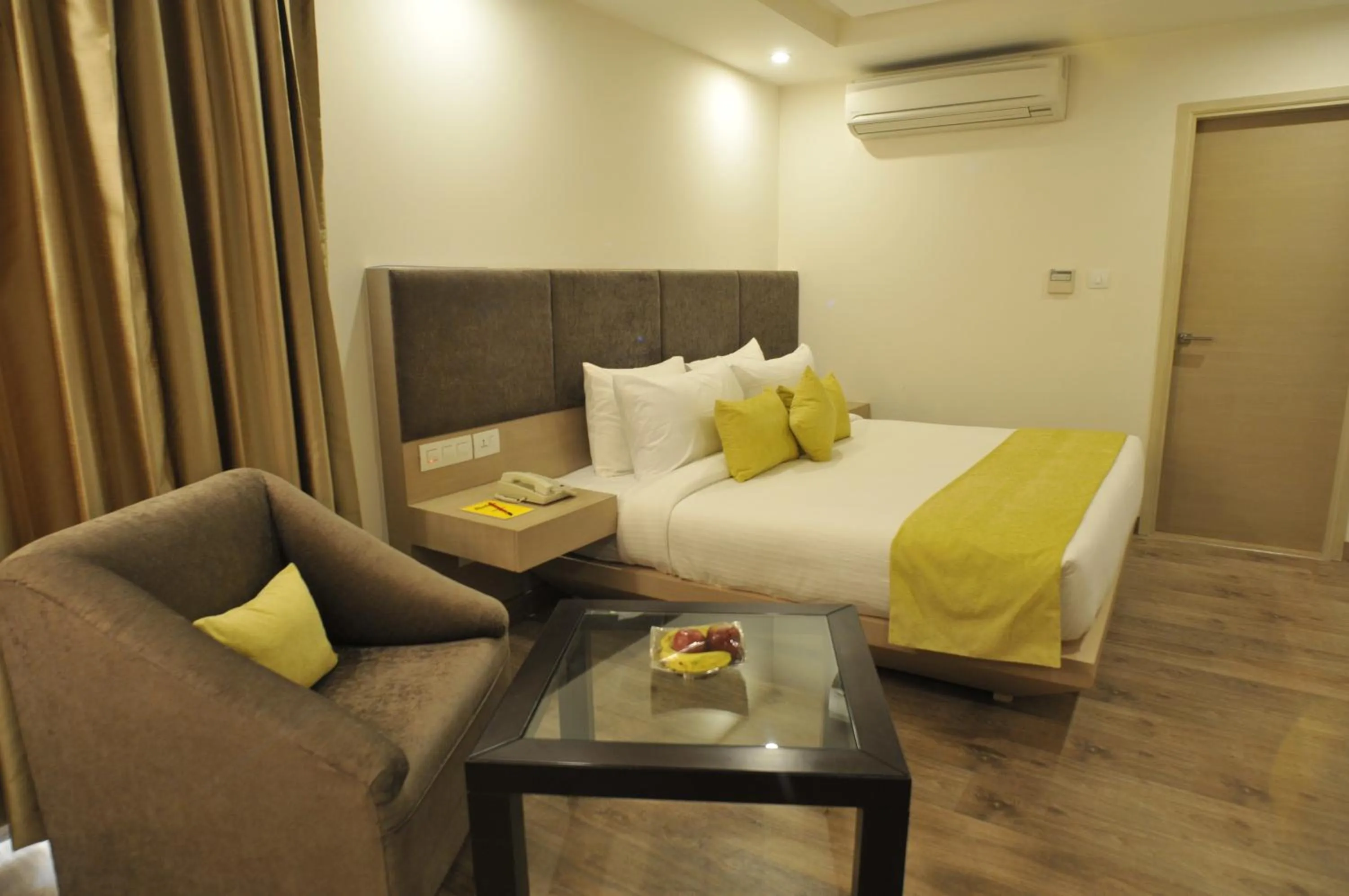 Bedroom, Bed in Royale Lalit Hotel Jaipur