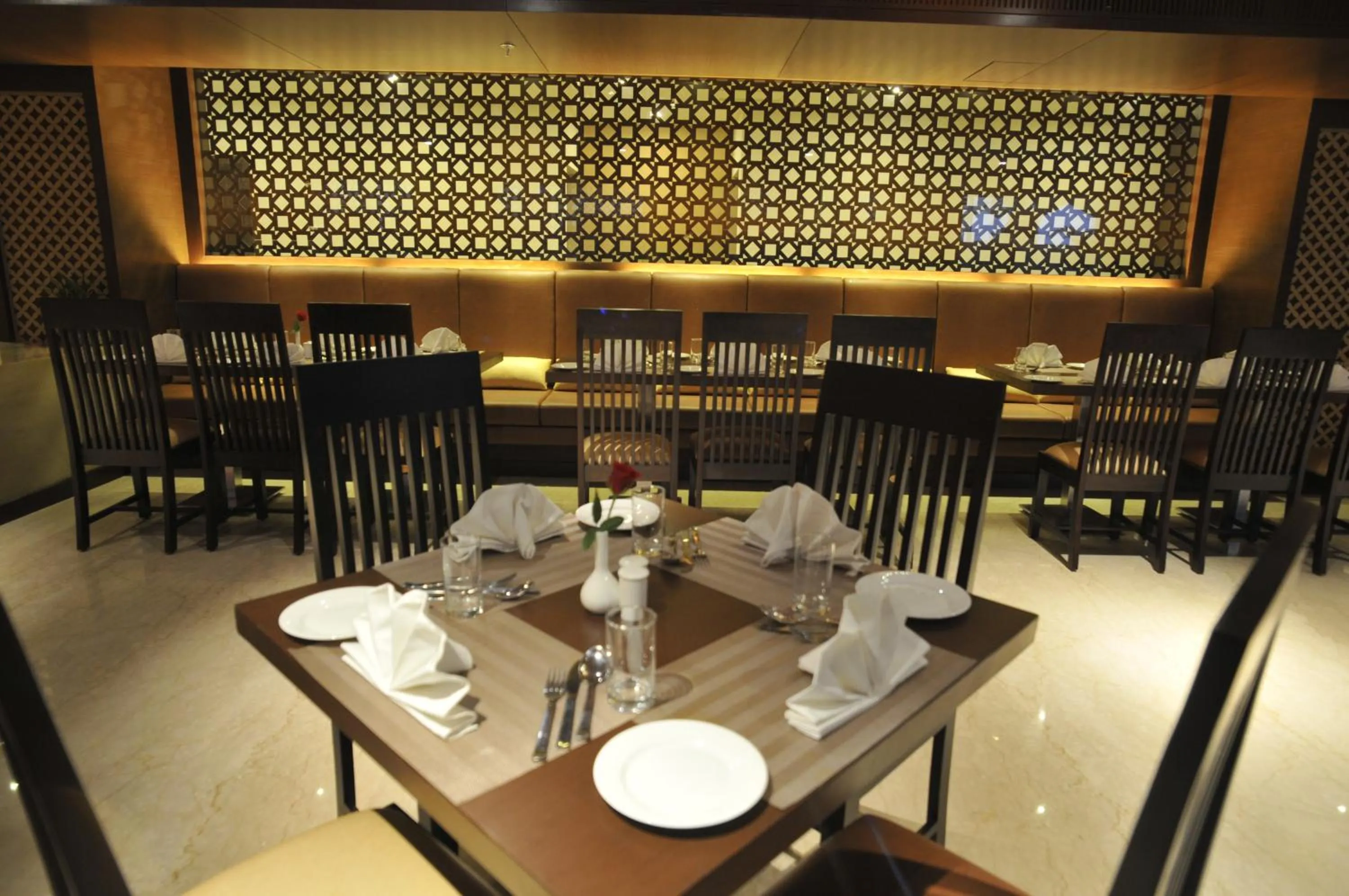 Restaurant/places to eat in Royale Lalit Hotel Jaipur