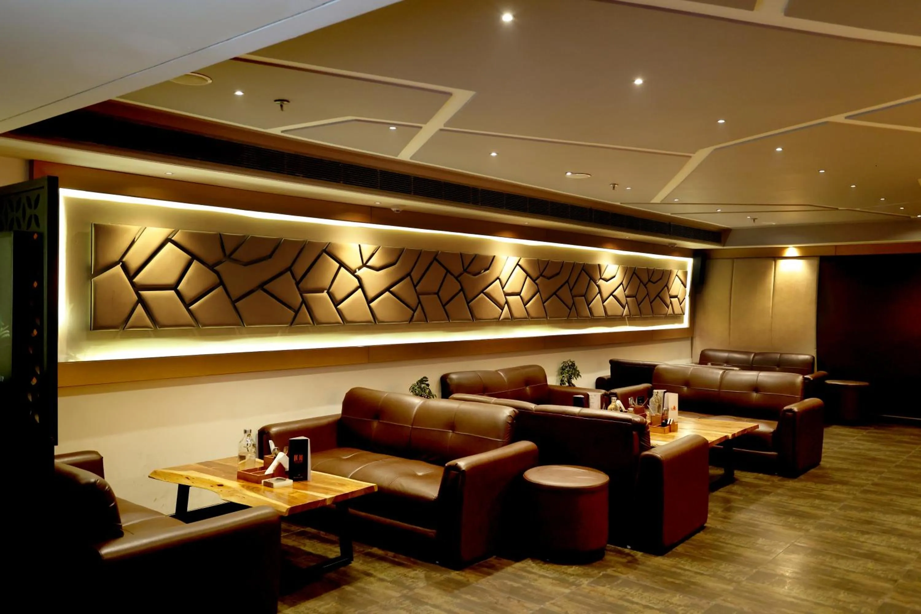 Lounge or bar in Royale Lalit Hotel Jaipur