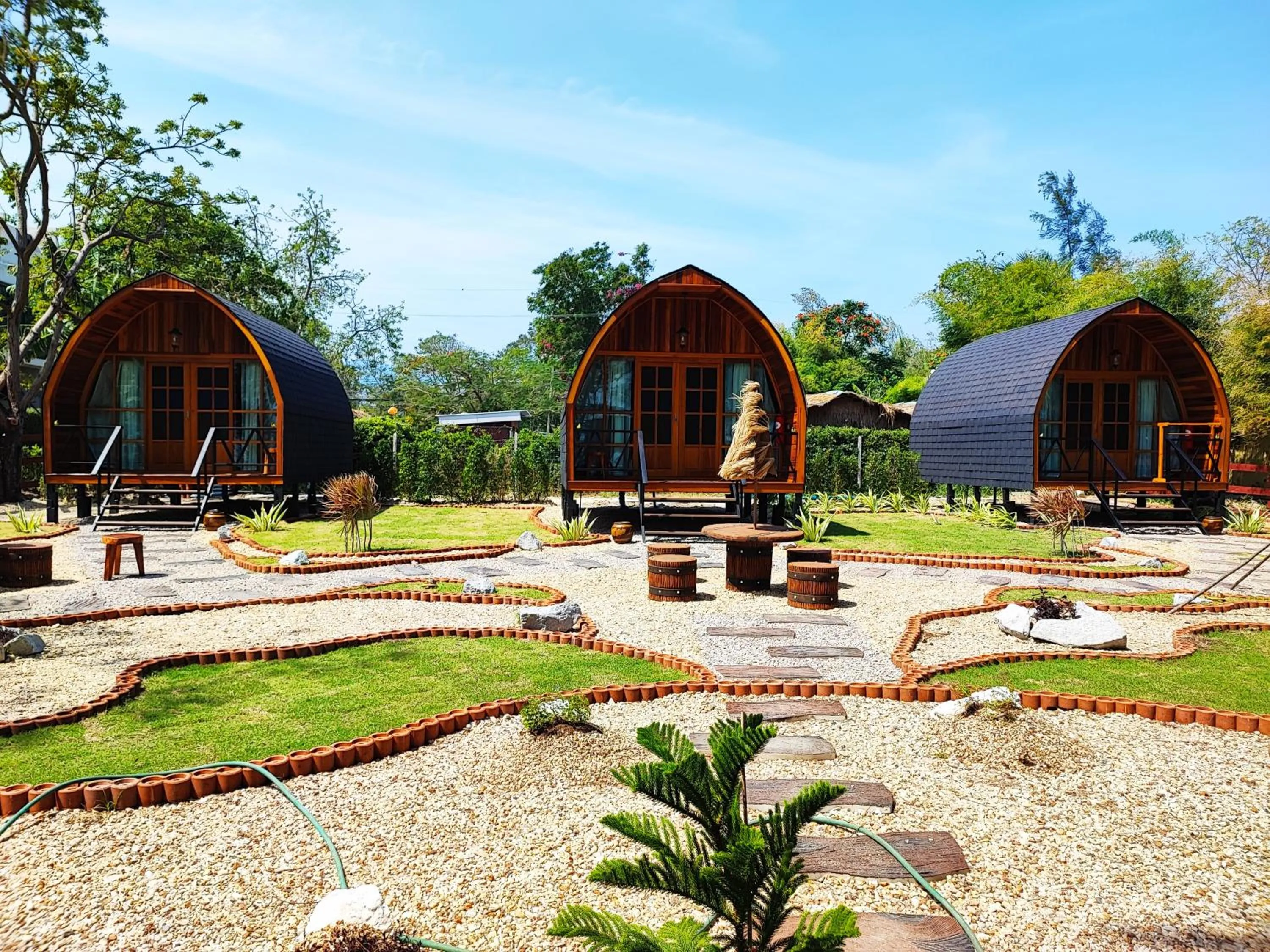 Property building in Mumsa Beach Resort & Restaurant