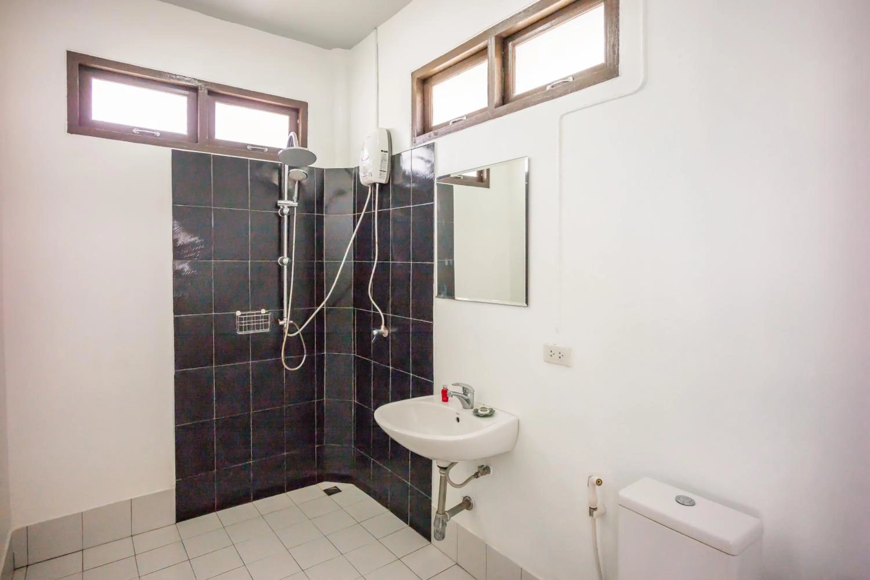 Bathroom in Mumsa Beach Resort & Restaurant