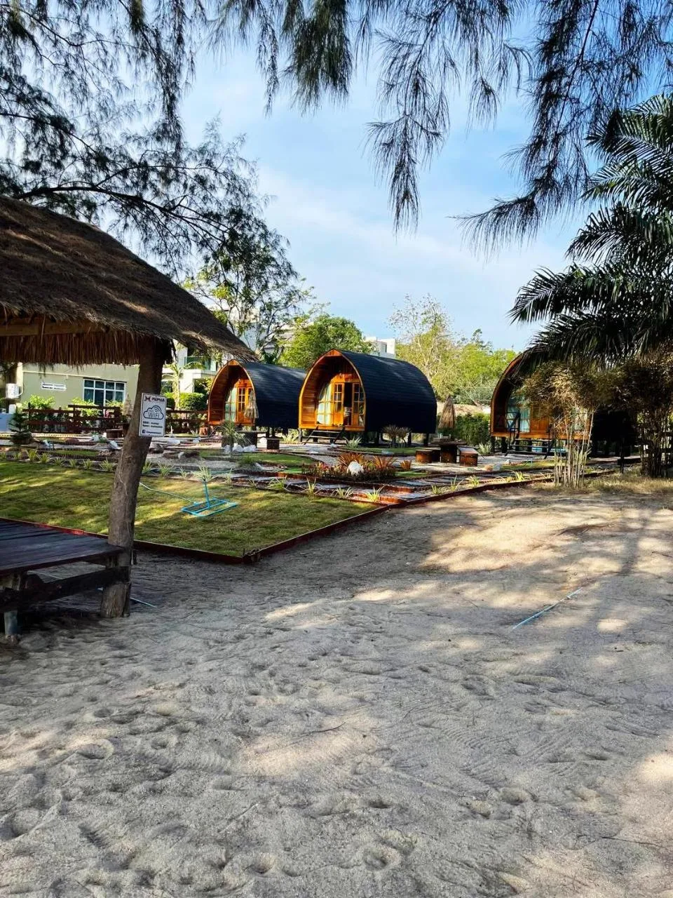 Garden view in Mumsa Beach Resort & Restaurant