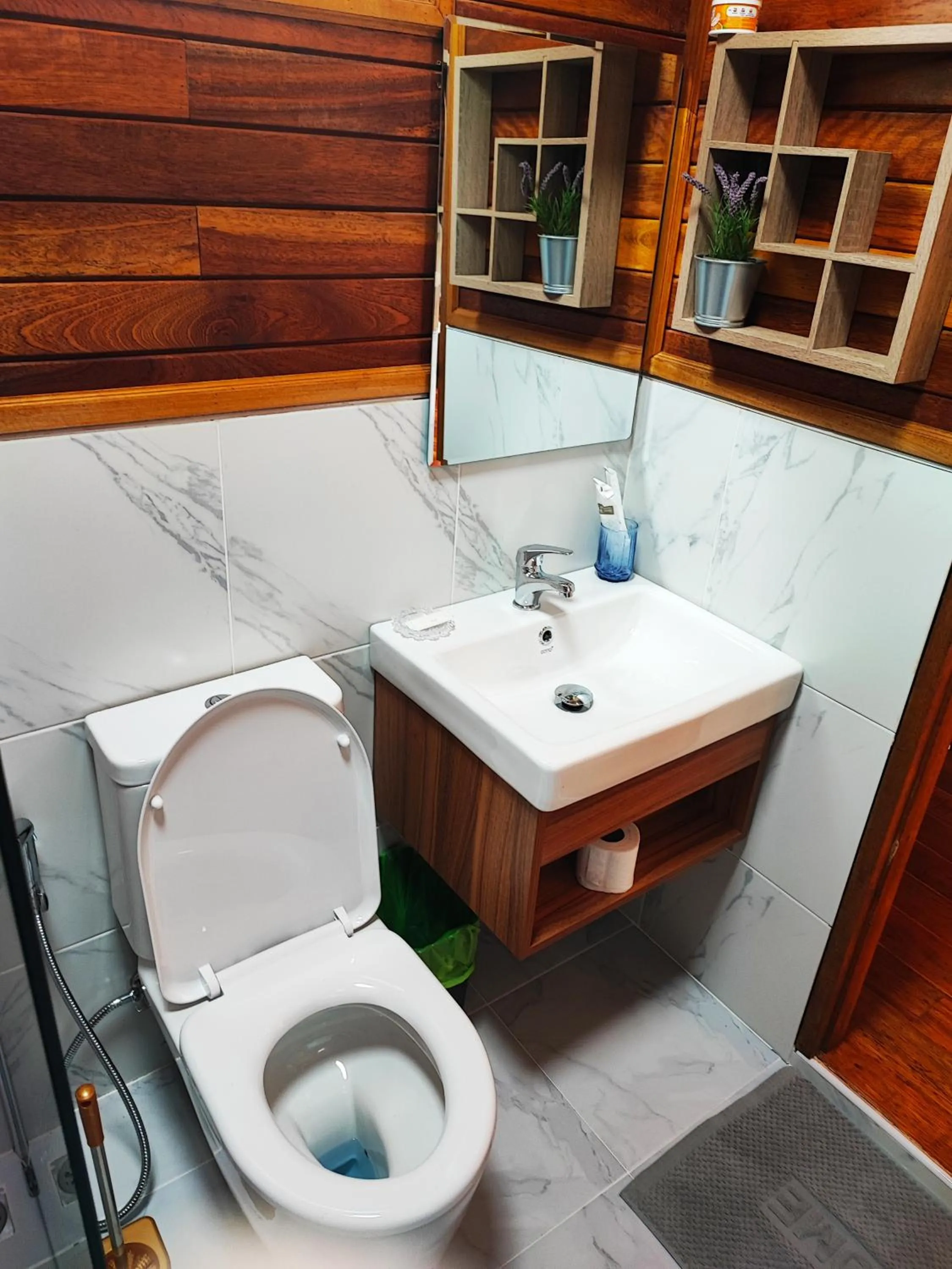 Toilet in Mumsa Beach Resort & Restaurant