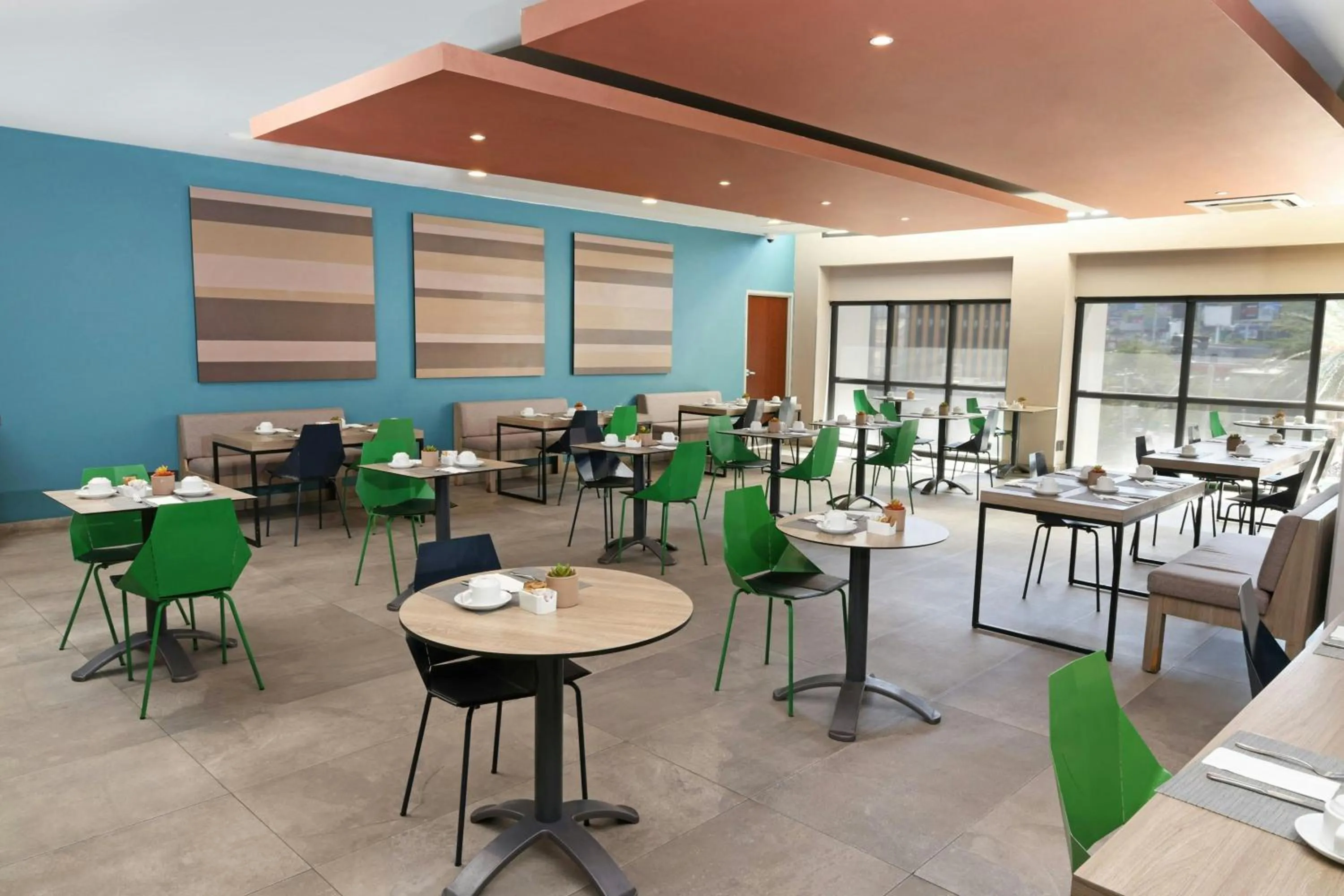 Breakfast in City Express Plus by Marriott Monterrey Galerías