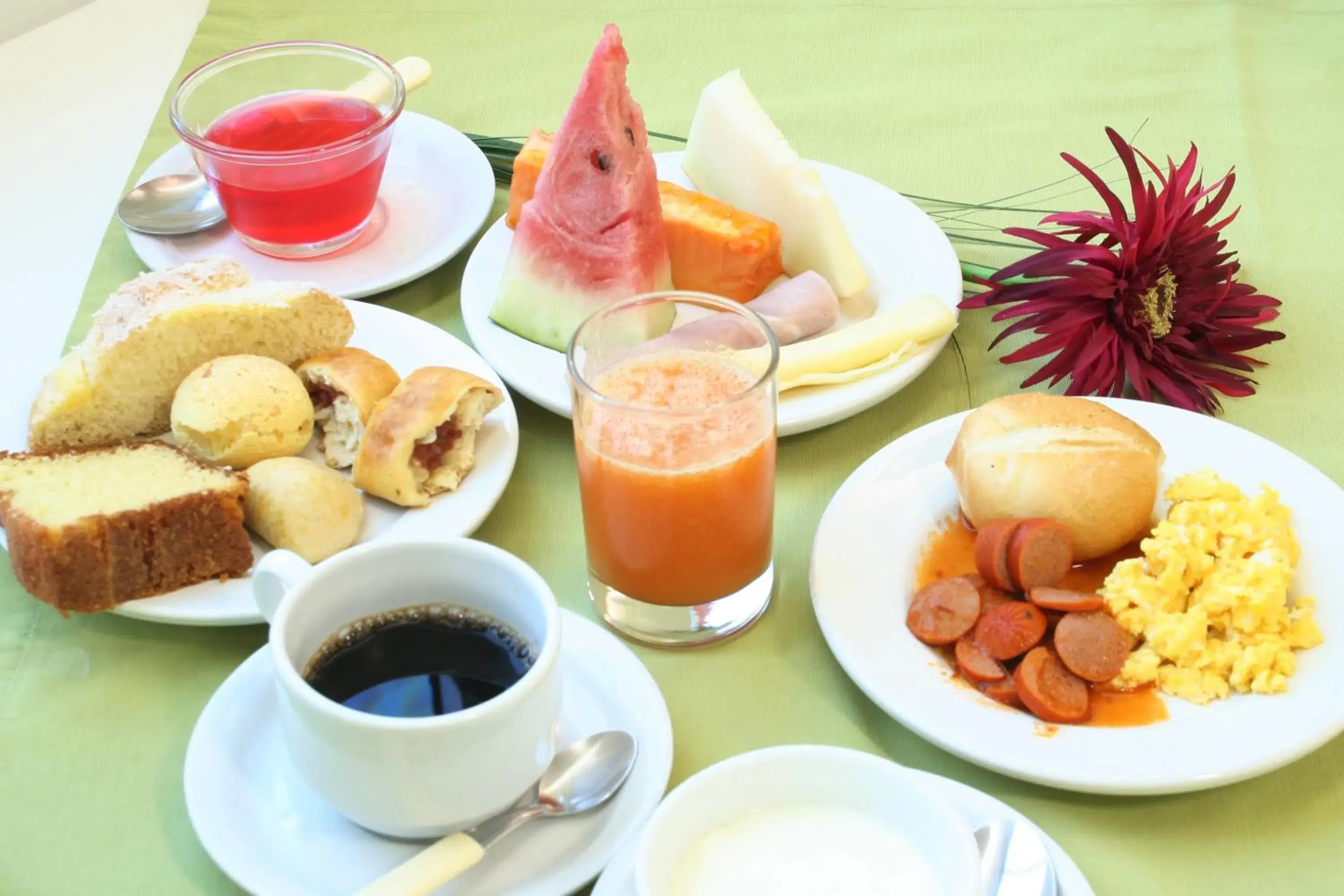 Food in Real Hotel Food in Real Hotel