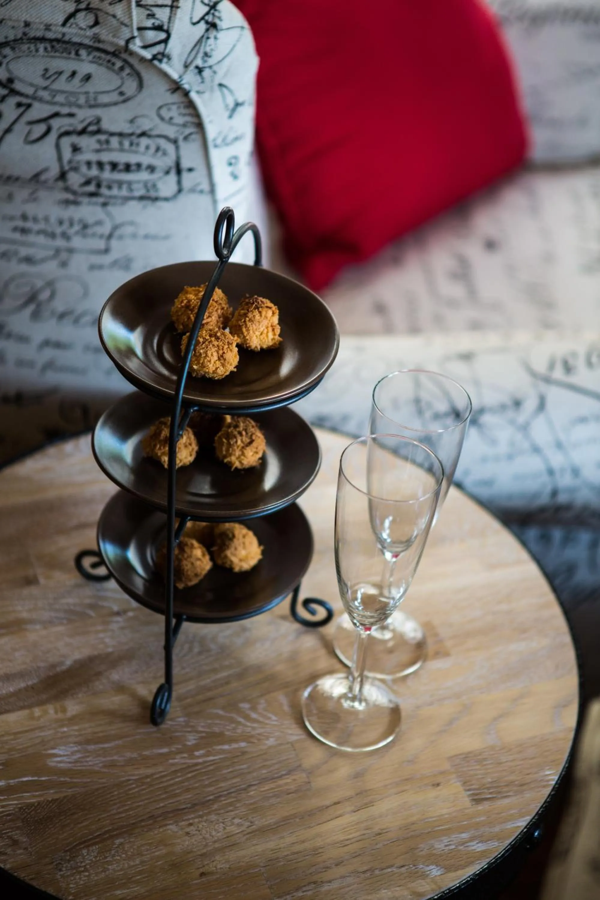 Communal lounge/ TV room in Buttercup Hill