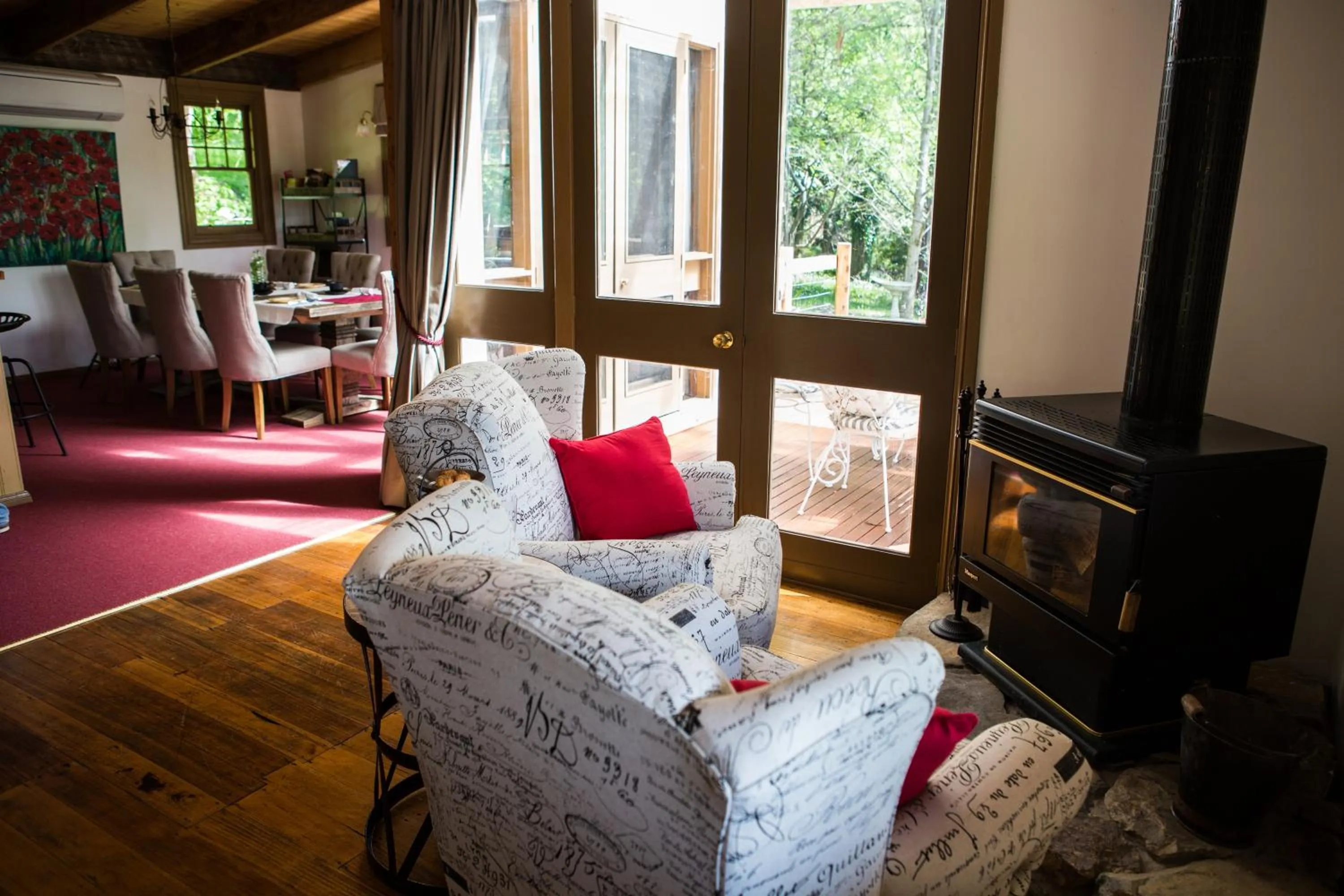 Seating area in Buttercup Hill